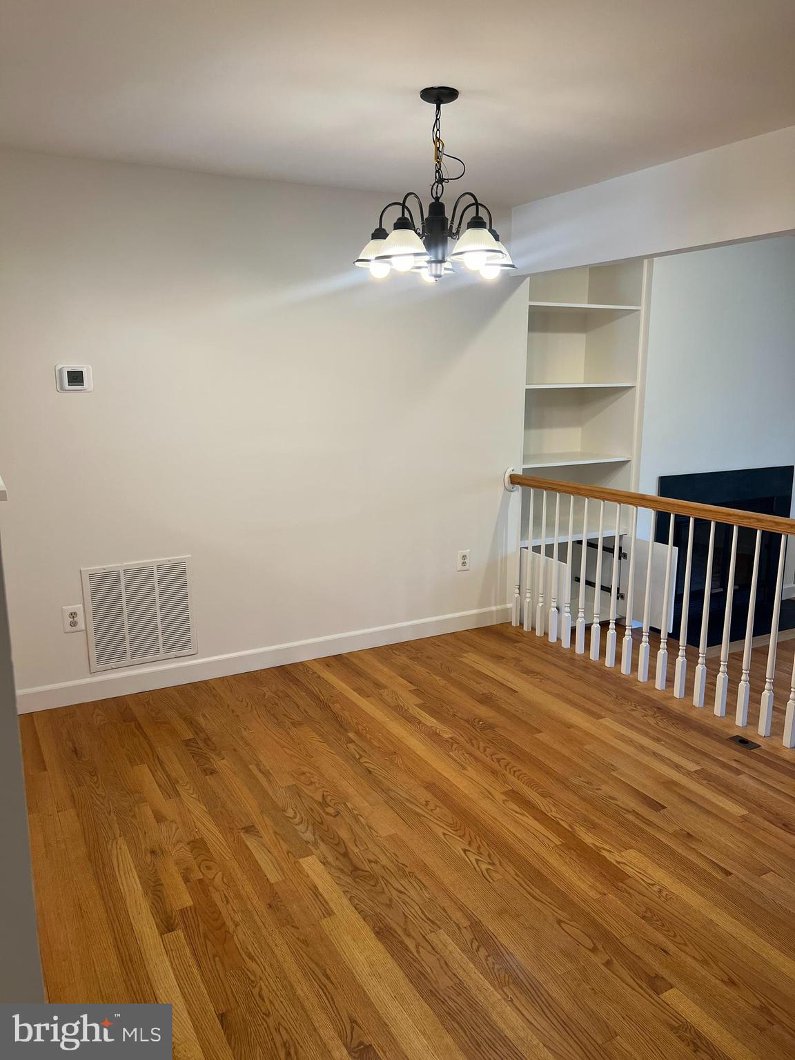 KINGS PARK WEST - Residential Lease