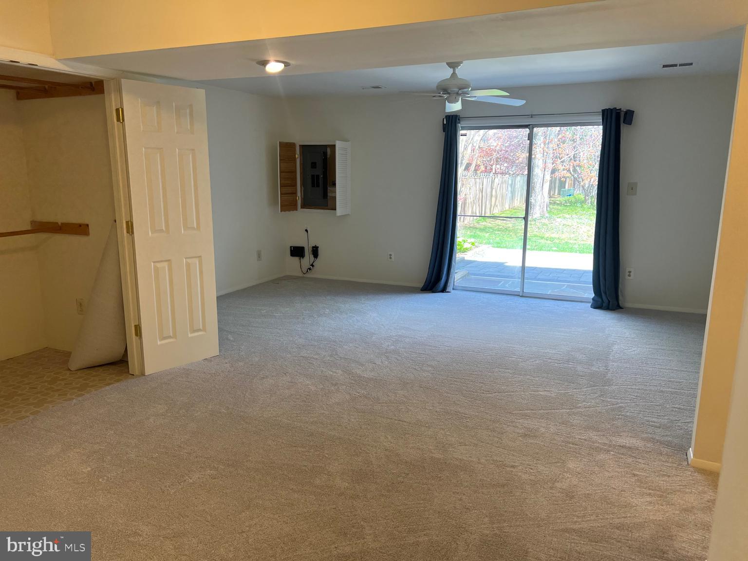 KINGS PARK WEST - Residential Lease