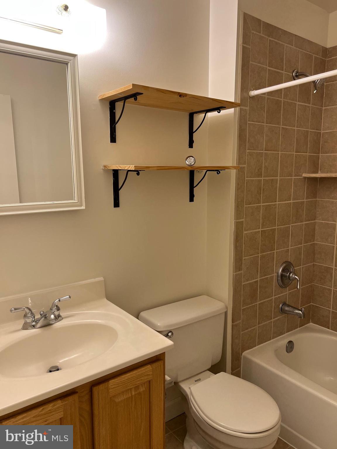 KINGS PARK WEST - Residential Lease