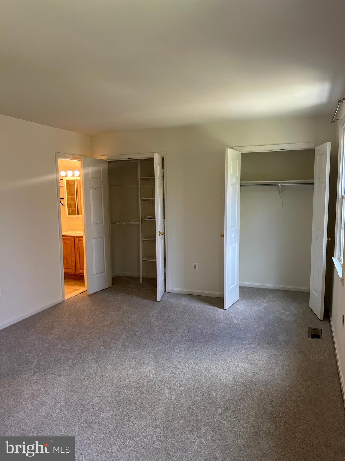 KINGS PARK WEST - Residential Lease