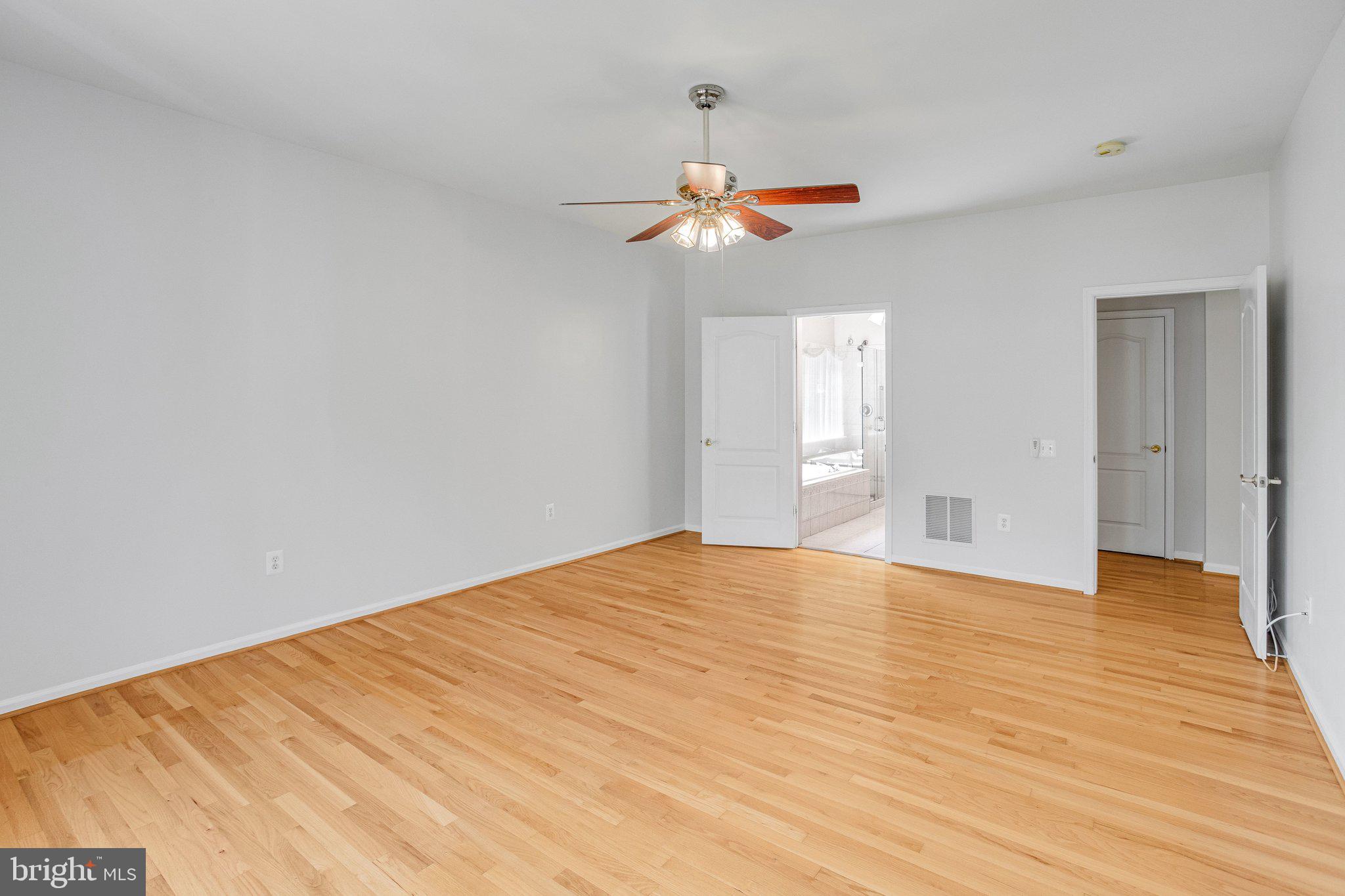 RIVER RIDGE - Residential