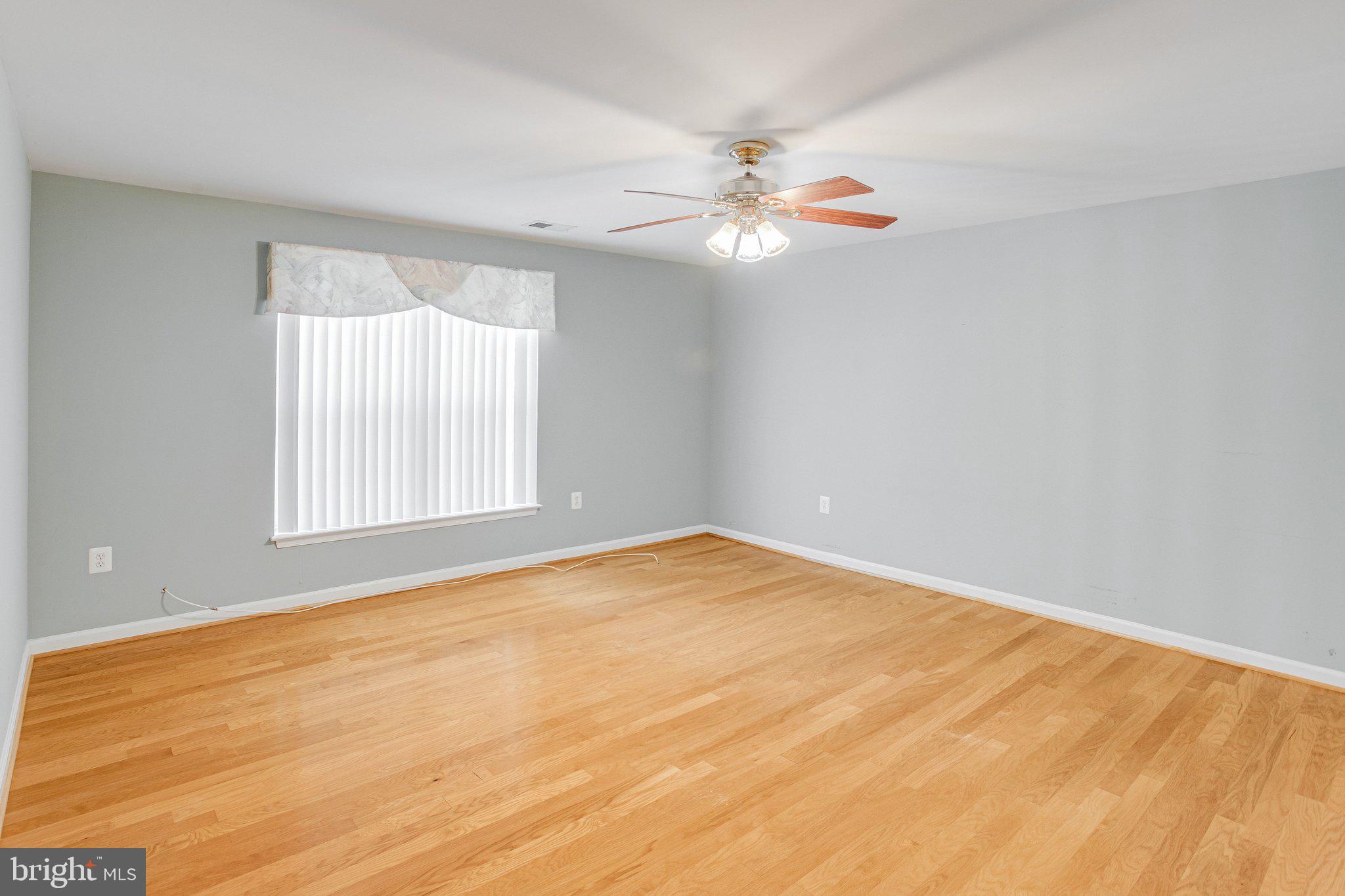 RIVER RIDGE - Residential