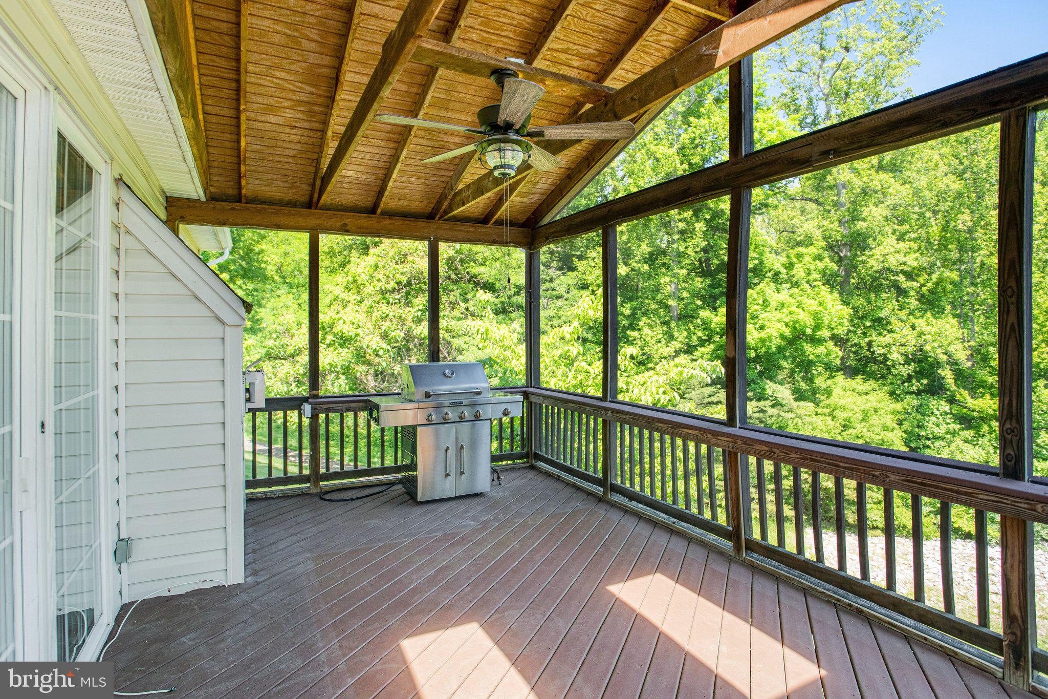 RIVER RIDGE - Residential