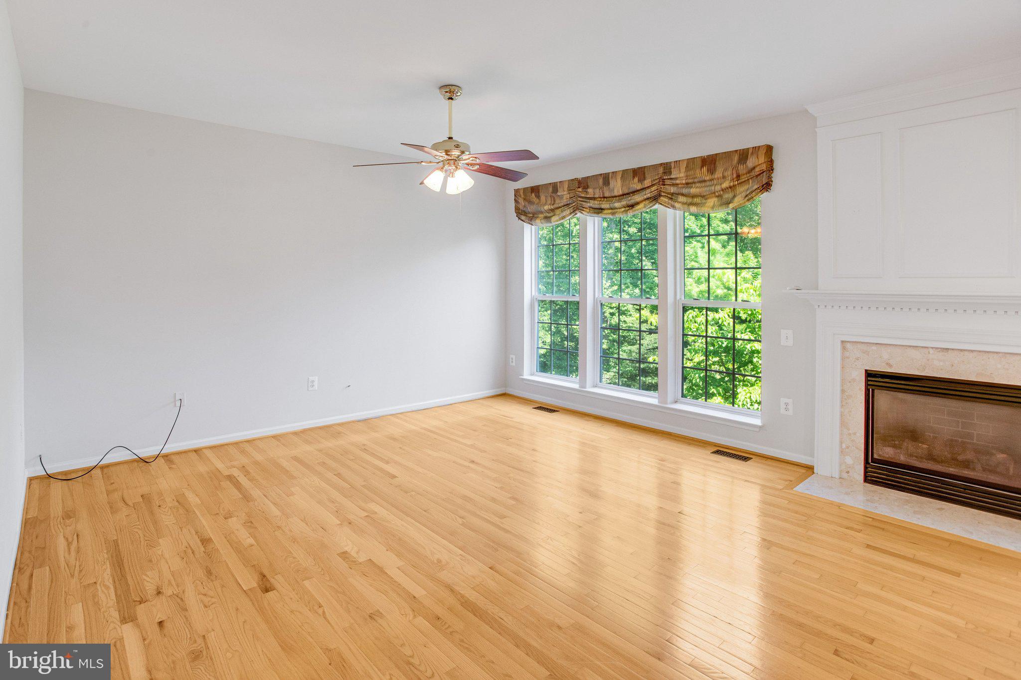 RIVER RIDGE - Residential