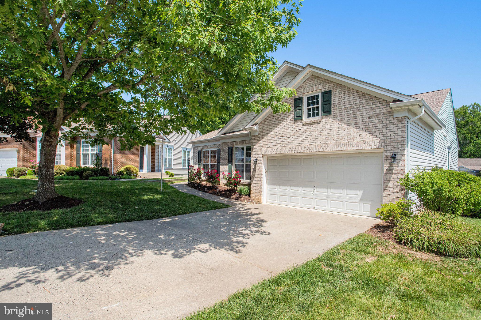 RIVER RIDGE - Residential