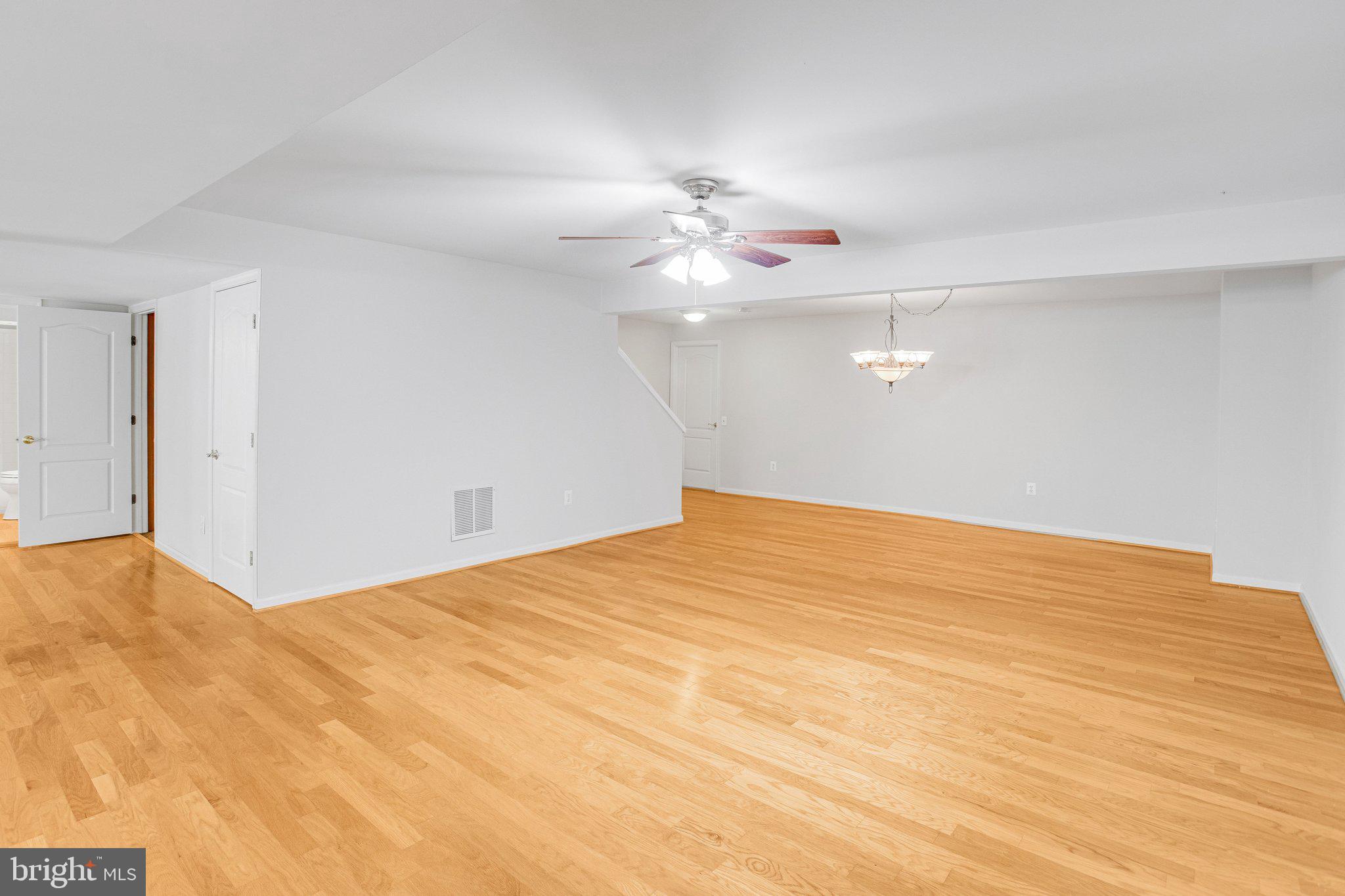 RIVER RIDGE - Residential