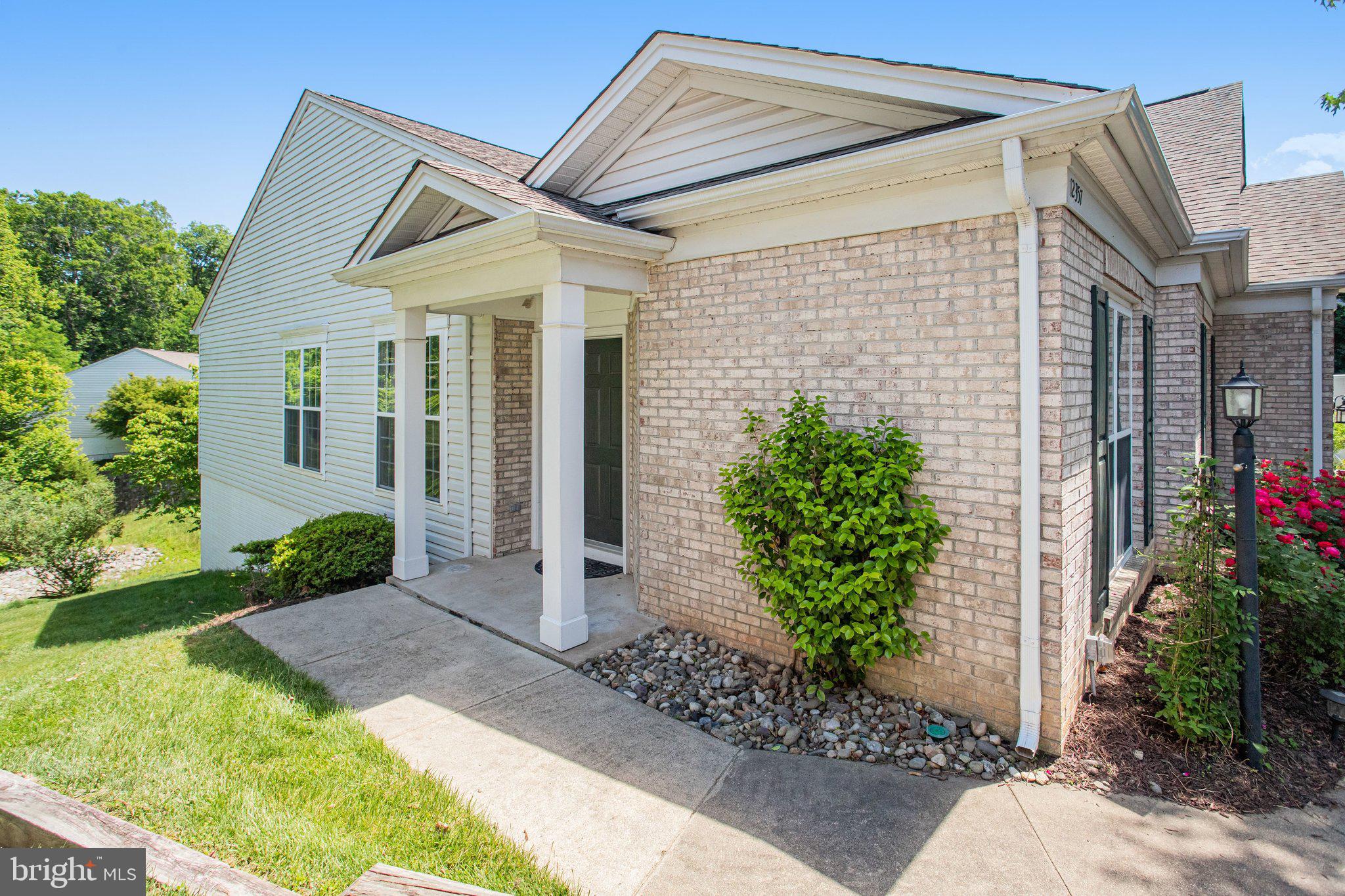 RIVER RIDGE - Residential