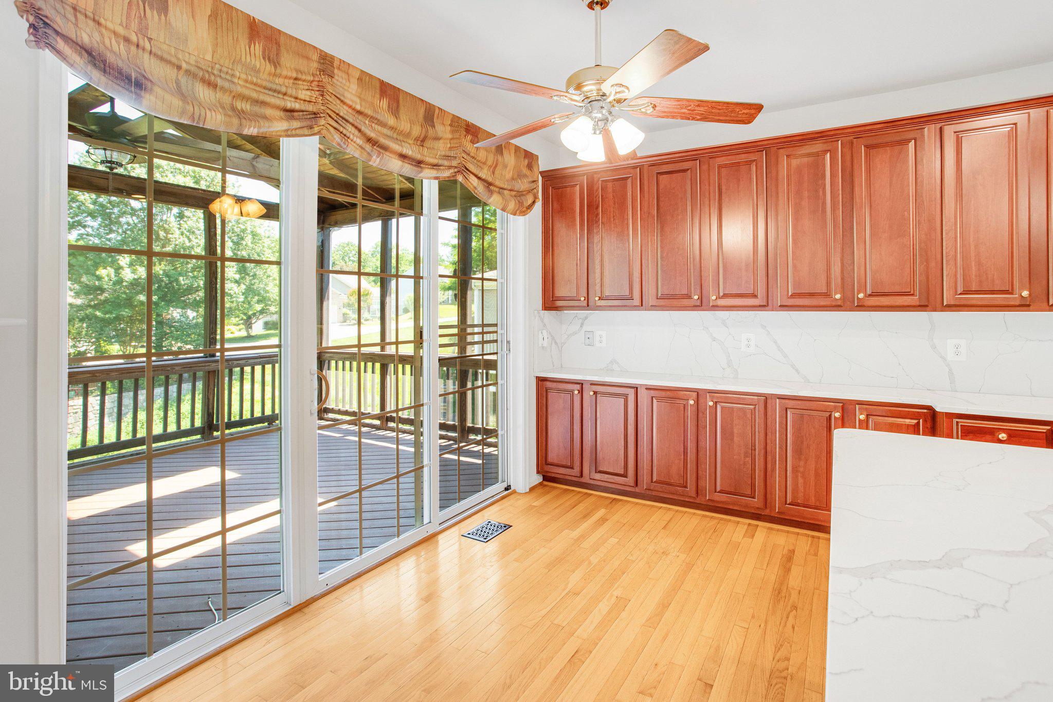 RIVER RIDGE - Residential