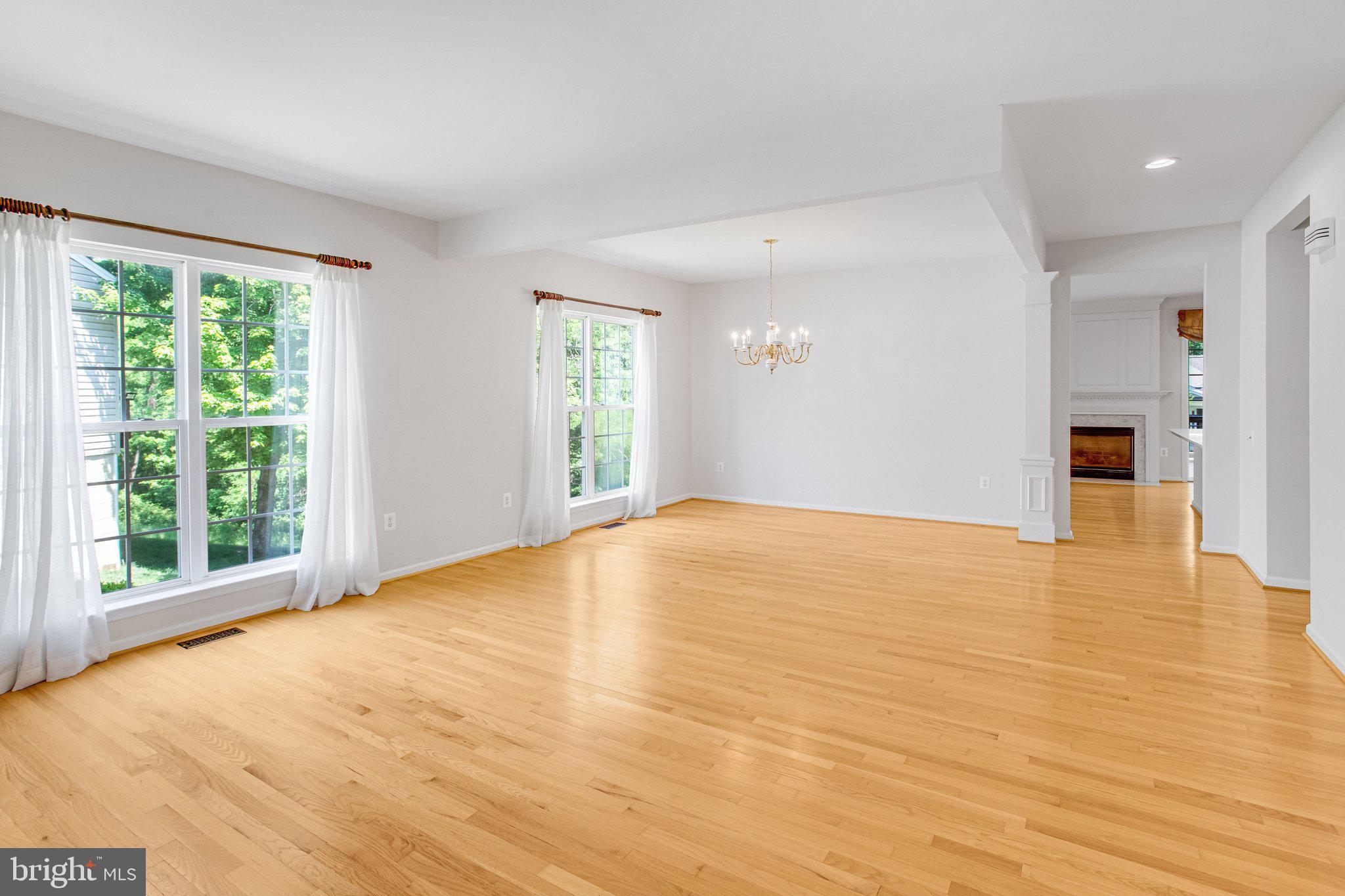 RIVER RIDGE - Residential