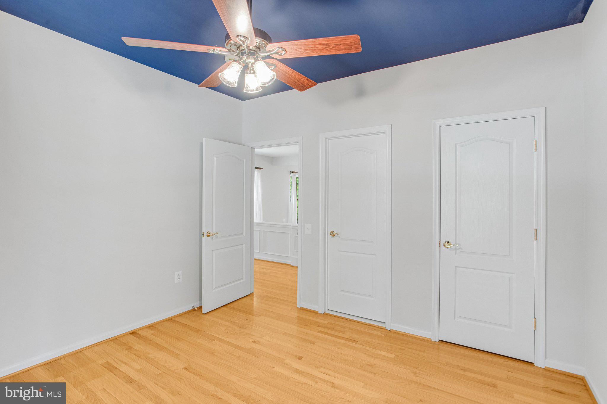 RIVER RIDGE - Residential