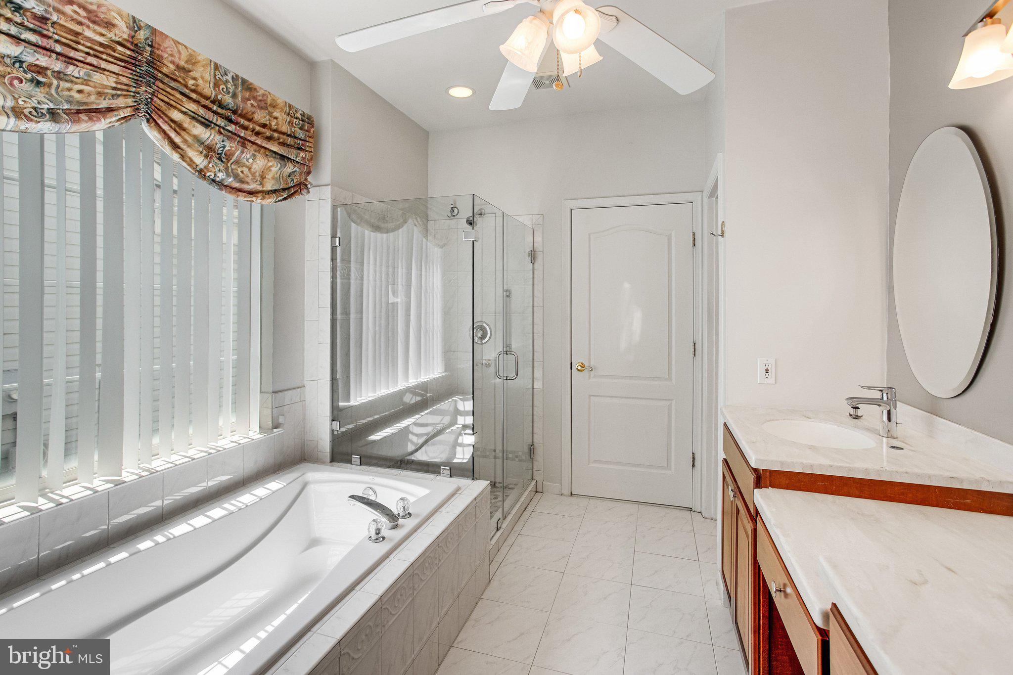 RIVER RIDGE - Residential