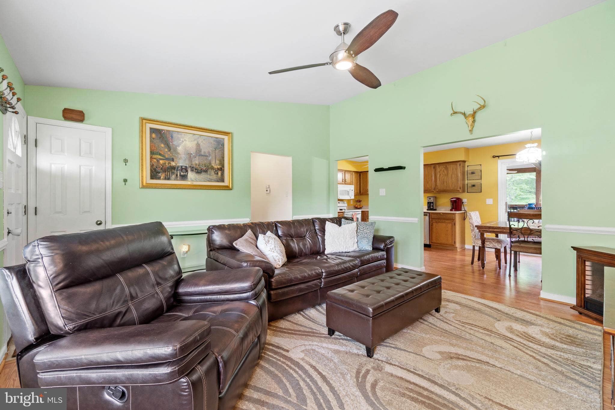 GRANTWOOD ACRES - Residential