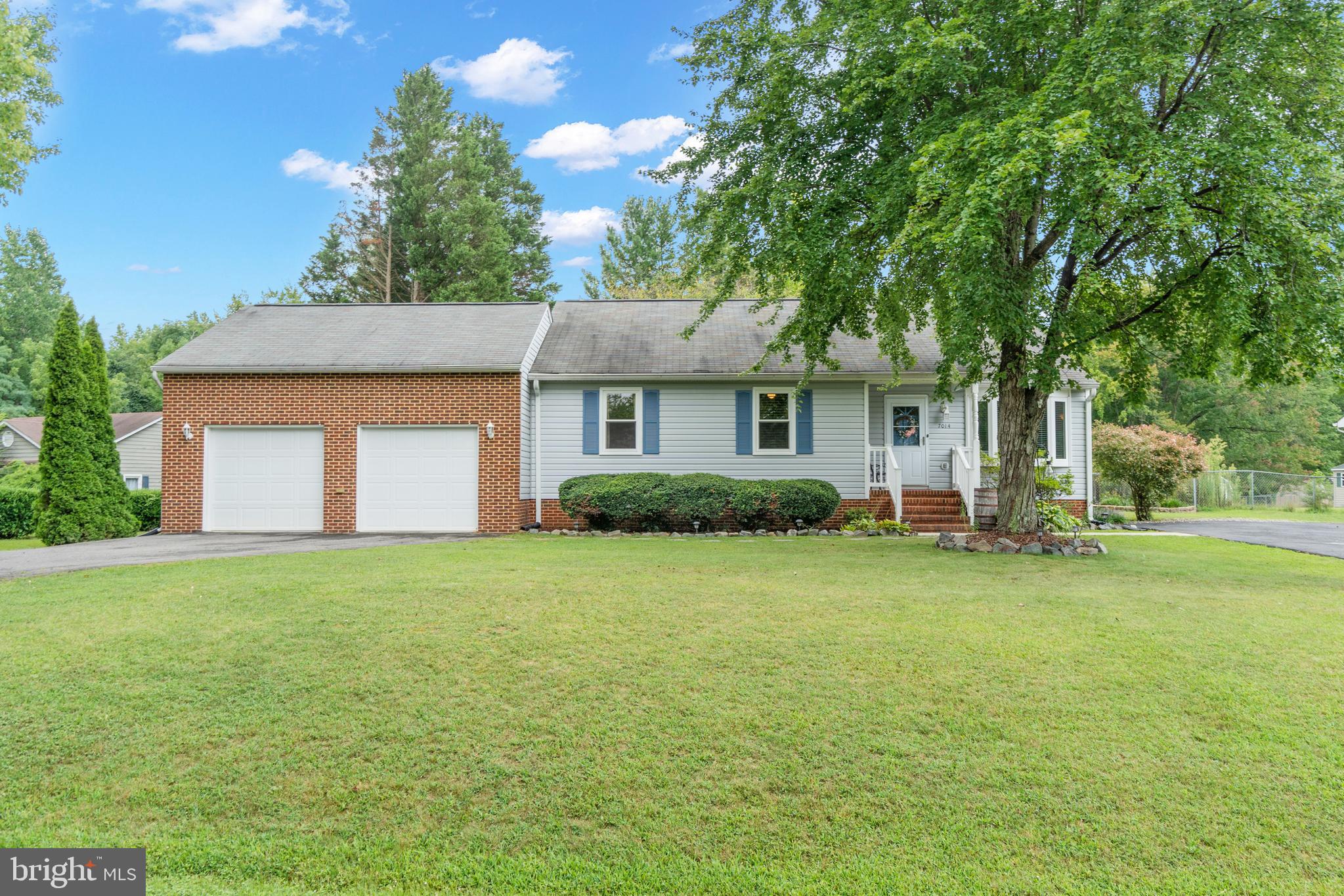 GRANTWOOD ACRES - Residential