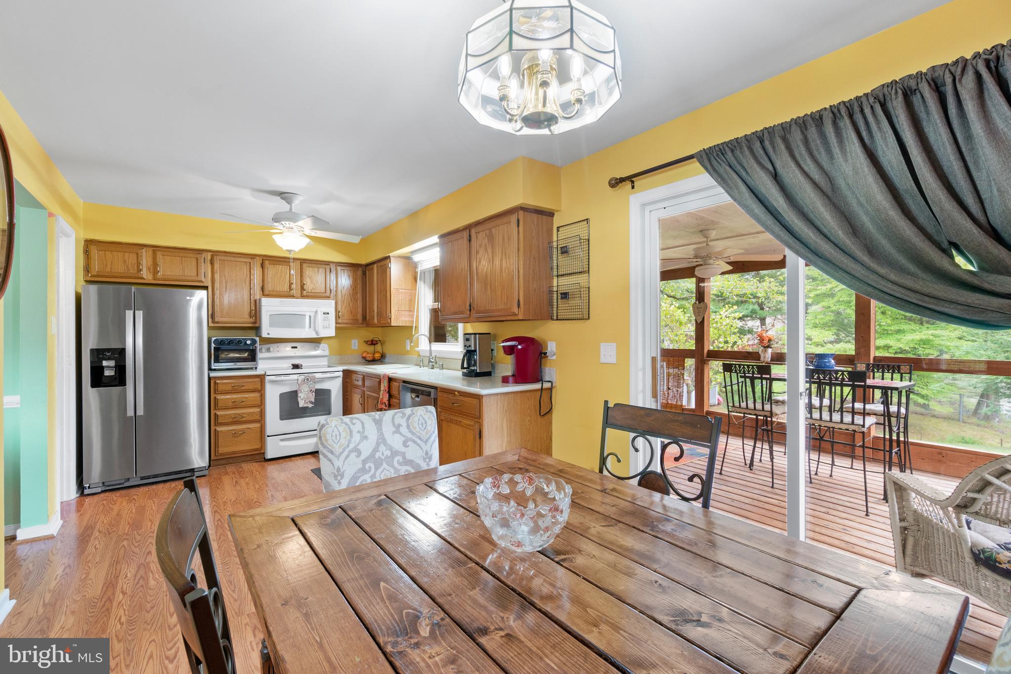 GRANTWOOD ACRES - Residential