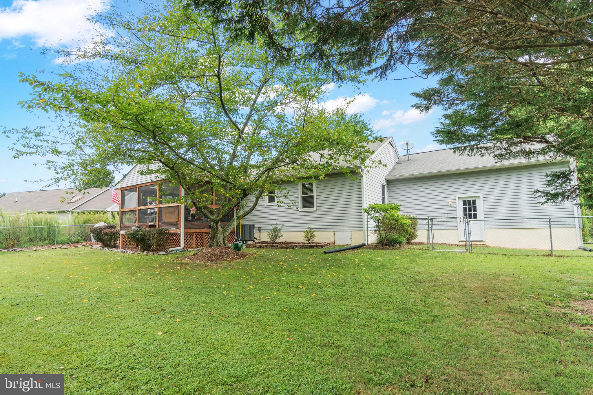 GRANTWOOD ACRES - Residential