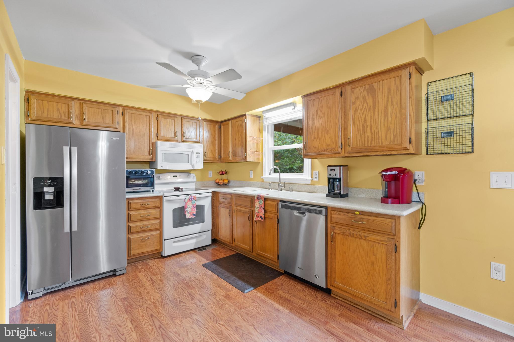 GRANTWOOD ACRES - Residential