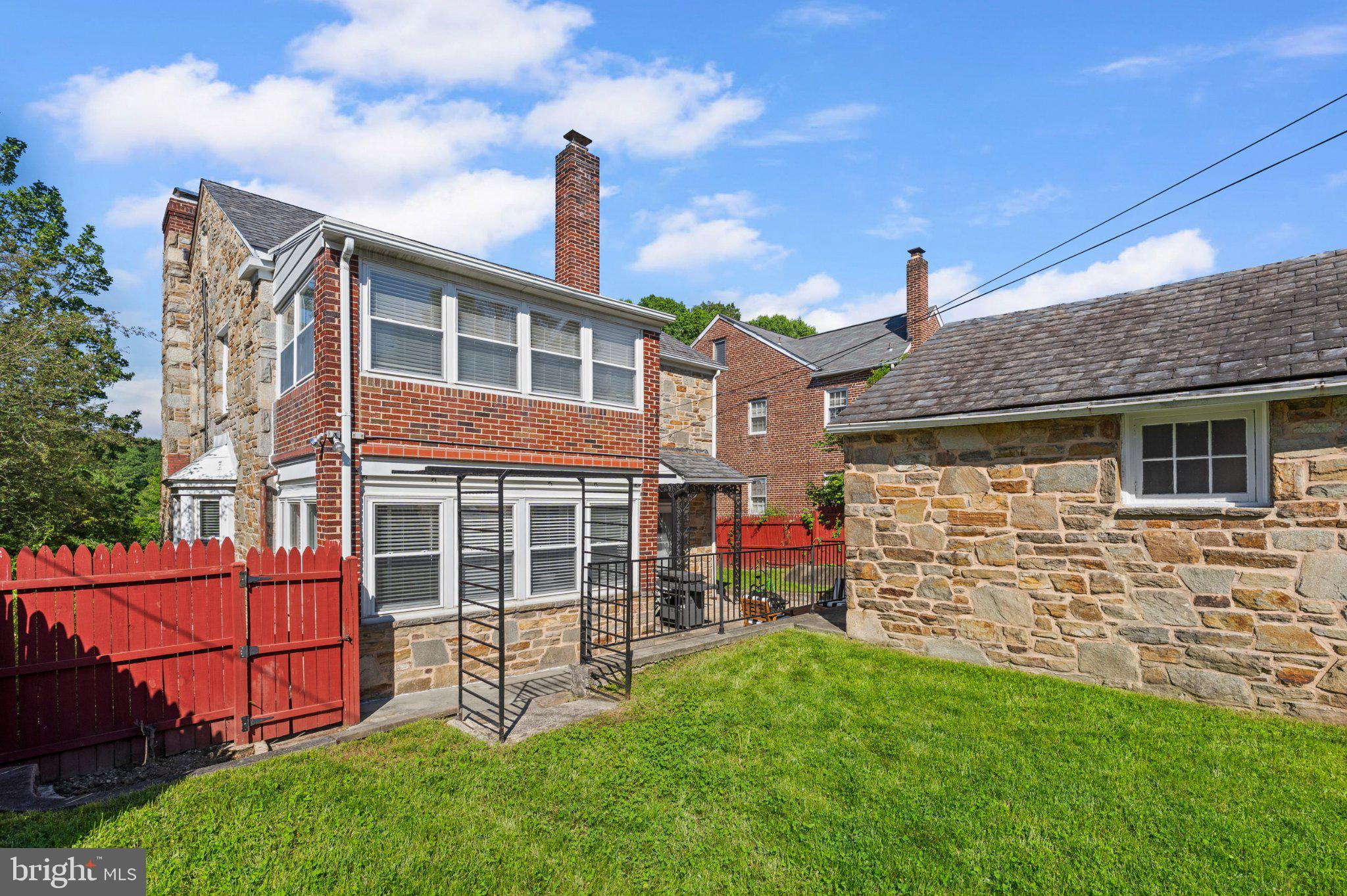 MAYFIELD HISTORIC DISTRICT - Residential