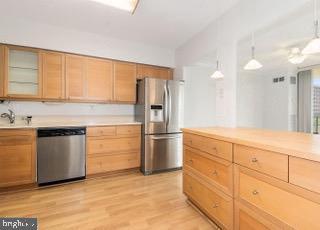 400 MADISON STREET 301