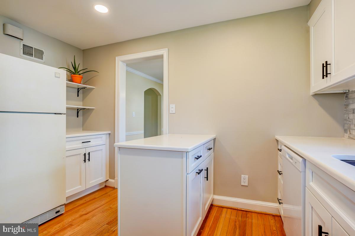 INDIAN SPRING HILLS - Residential Lease