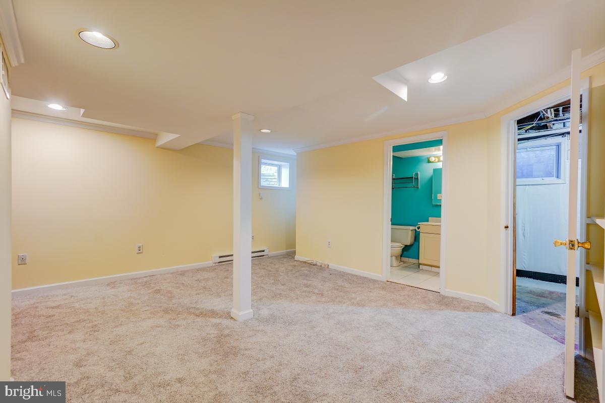 INDIAN SPRING HILLS - Residential Lease