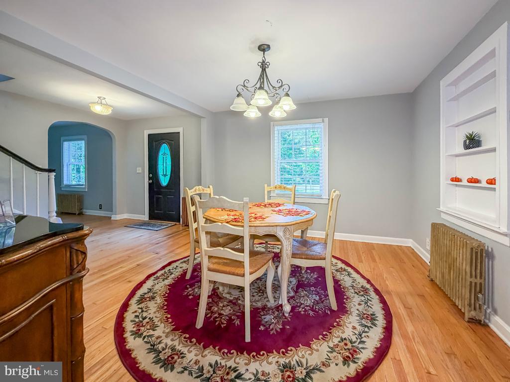 1704 MAKEFIELD ROAD