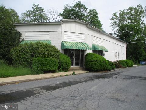 Photo of 3 Spring Valley Road, READING, PA 19605 (MLS # PABK2057552)