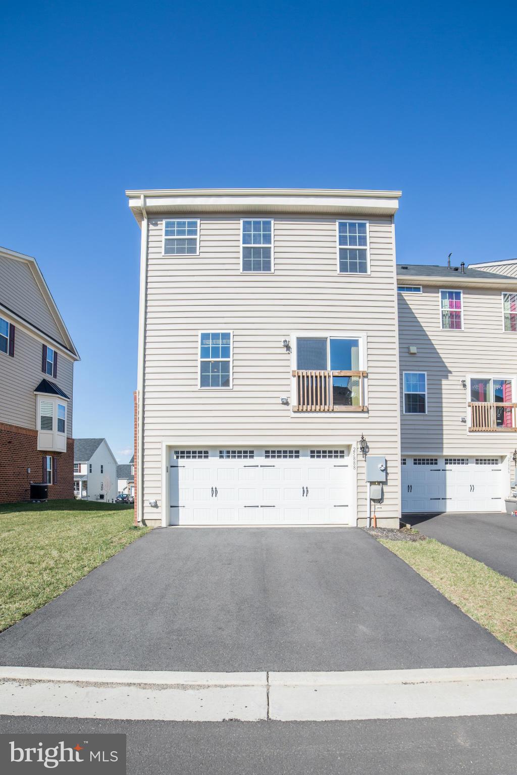 VIRGINIA MANOR CONDOMINIUM - Residential