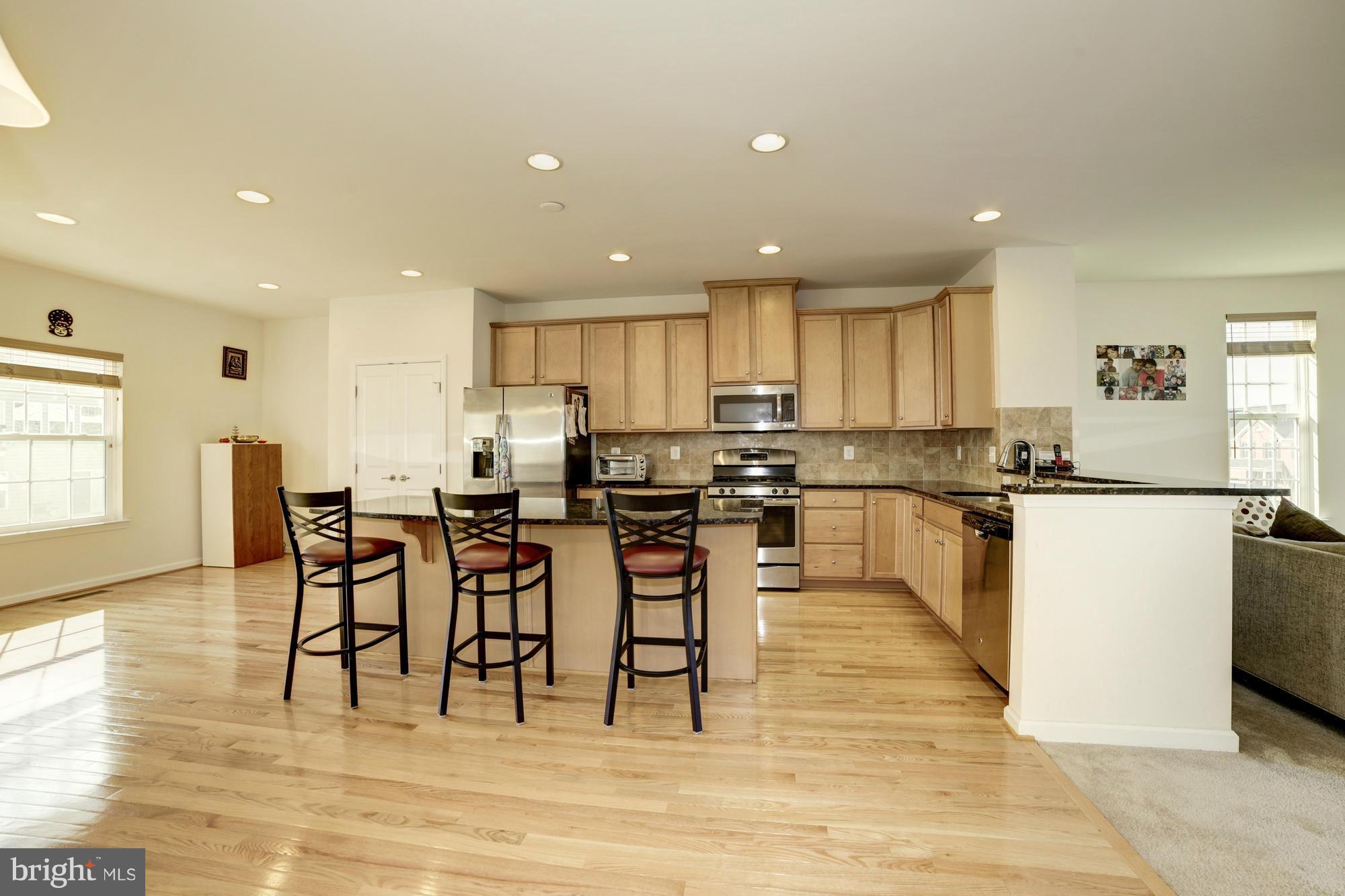 VIRGINIA MANOR CONDOMINIUM - Residential