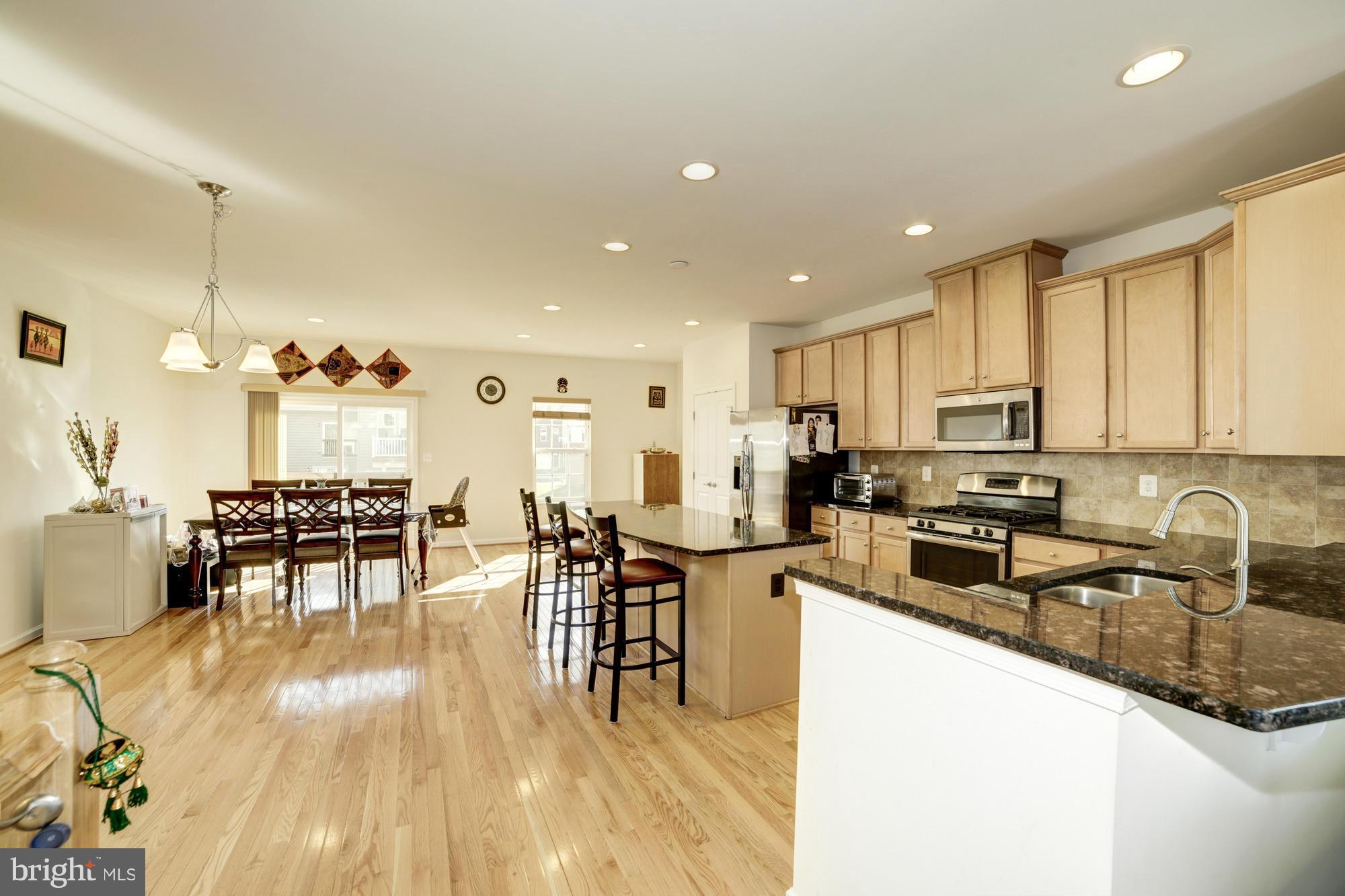 VIRGINIA MANOR CONDOMINIUM - Residential