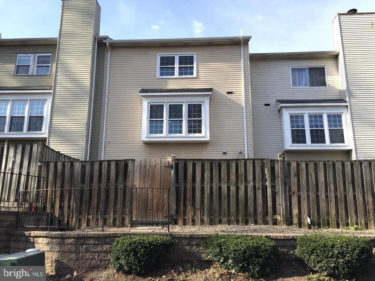 5408 HELM COURT