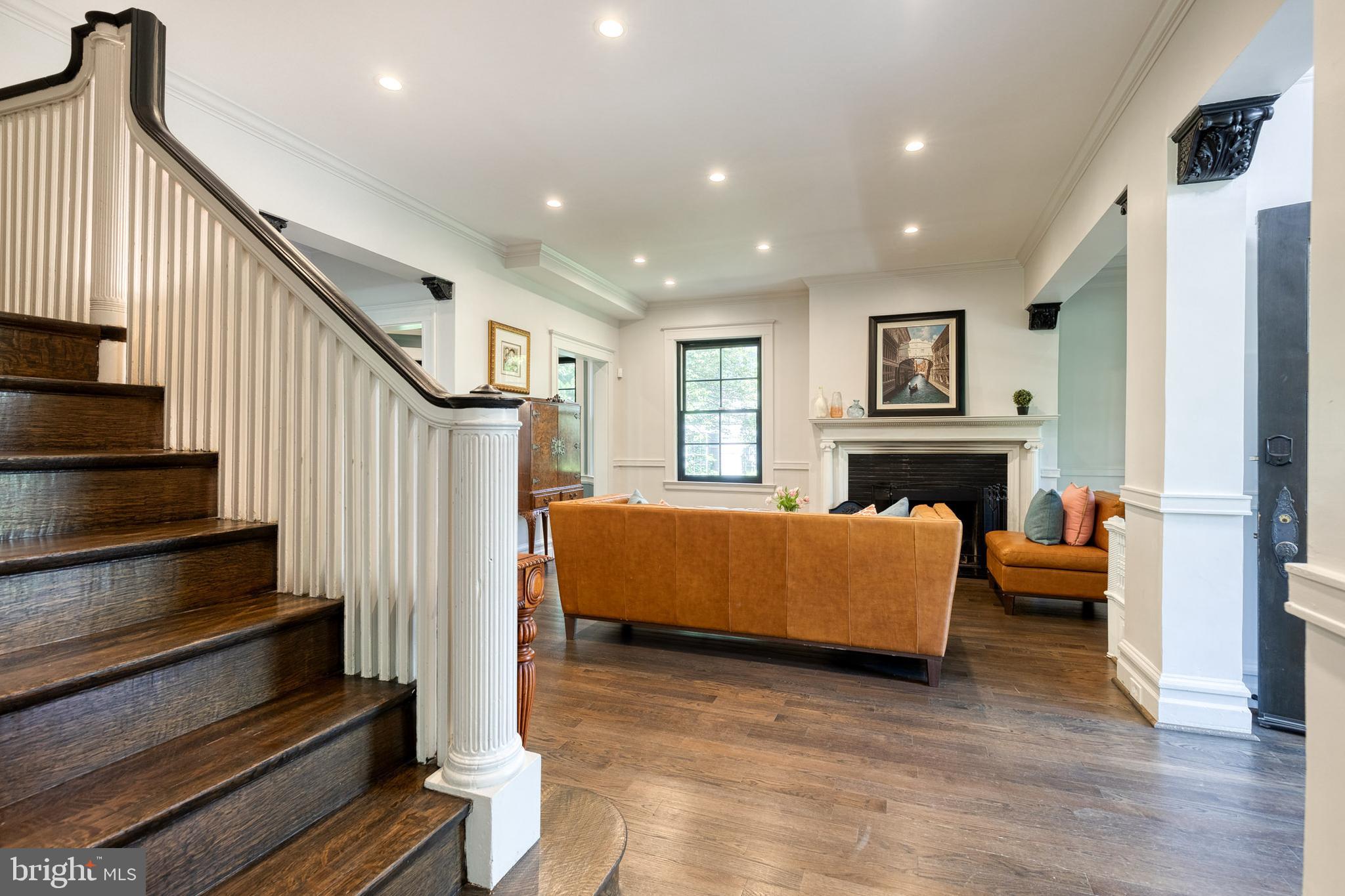 ROLAND PARK - Residential