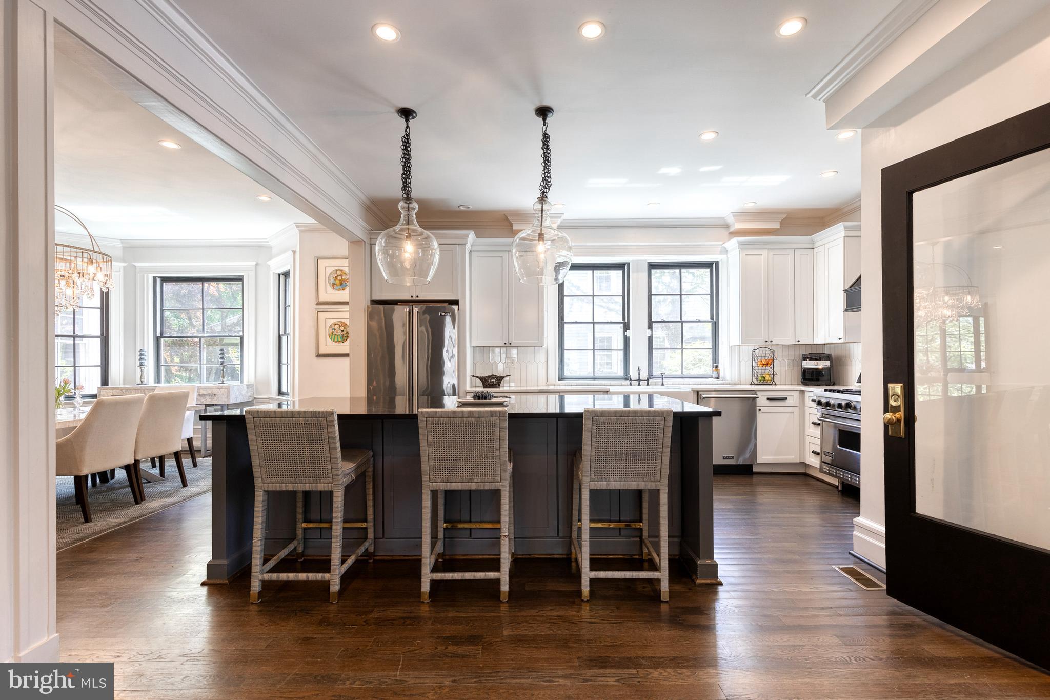 ROLAND PARK - Residential