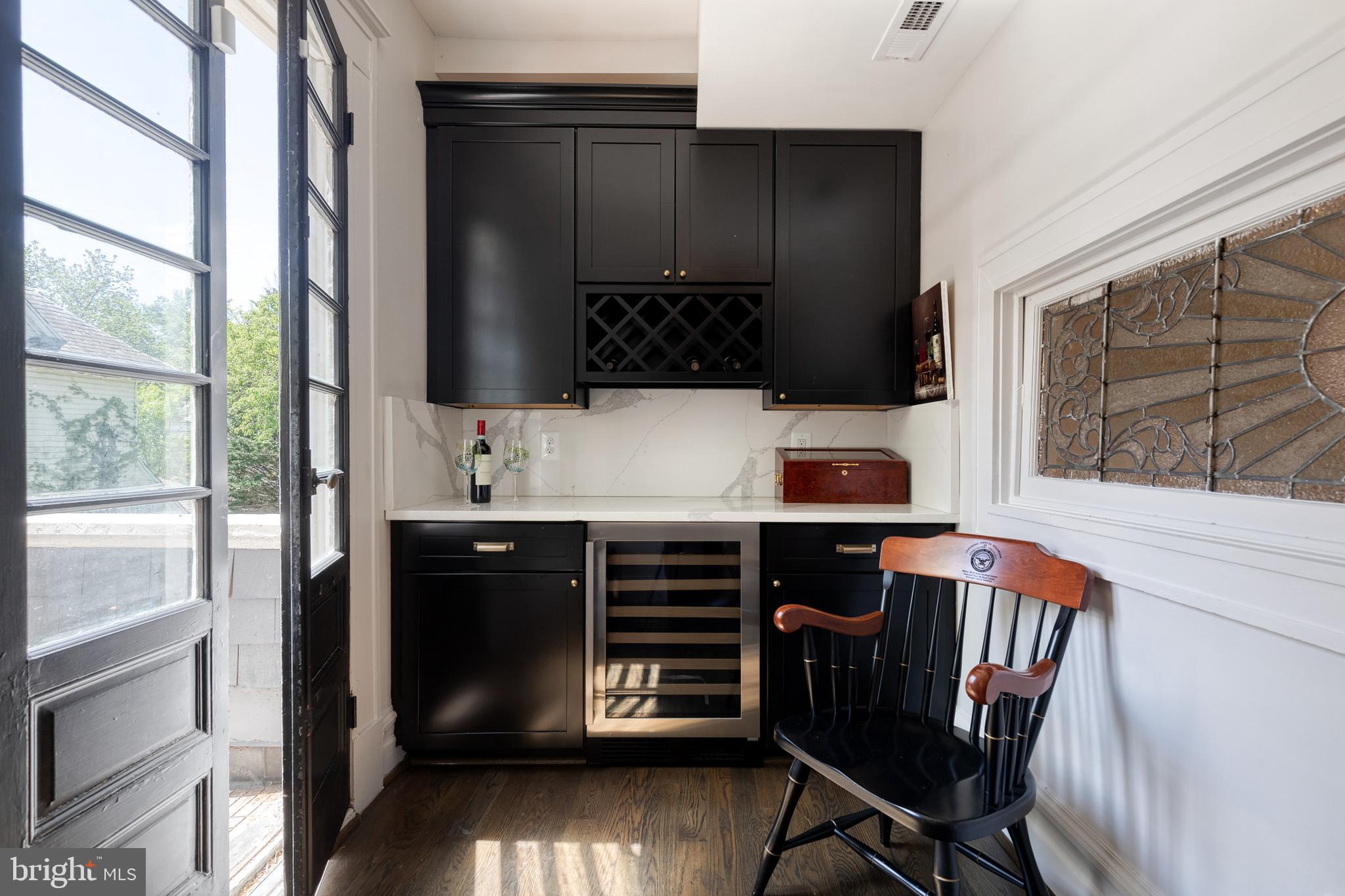 ROLAND PARK - Residential