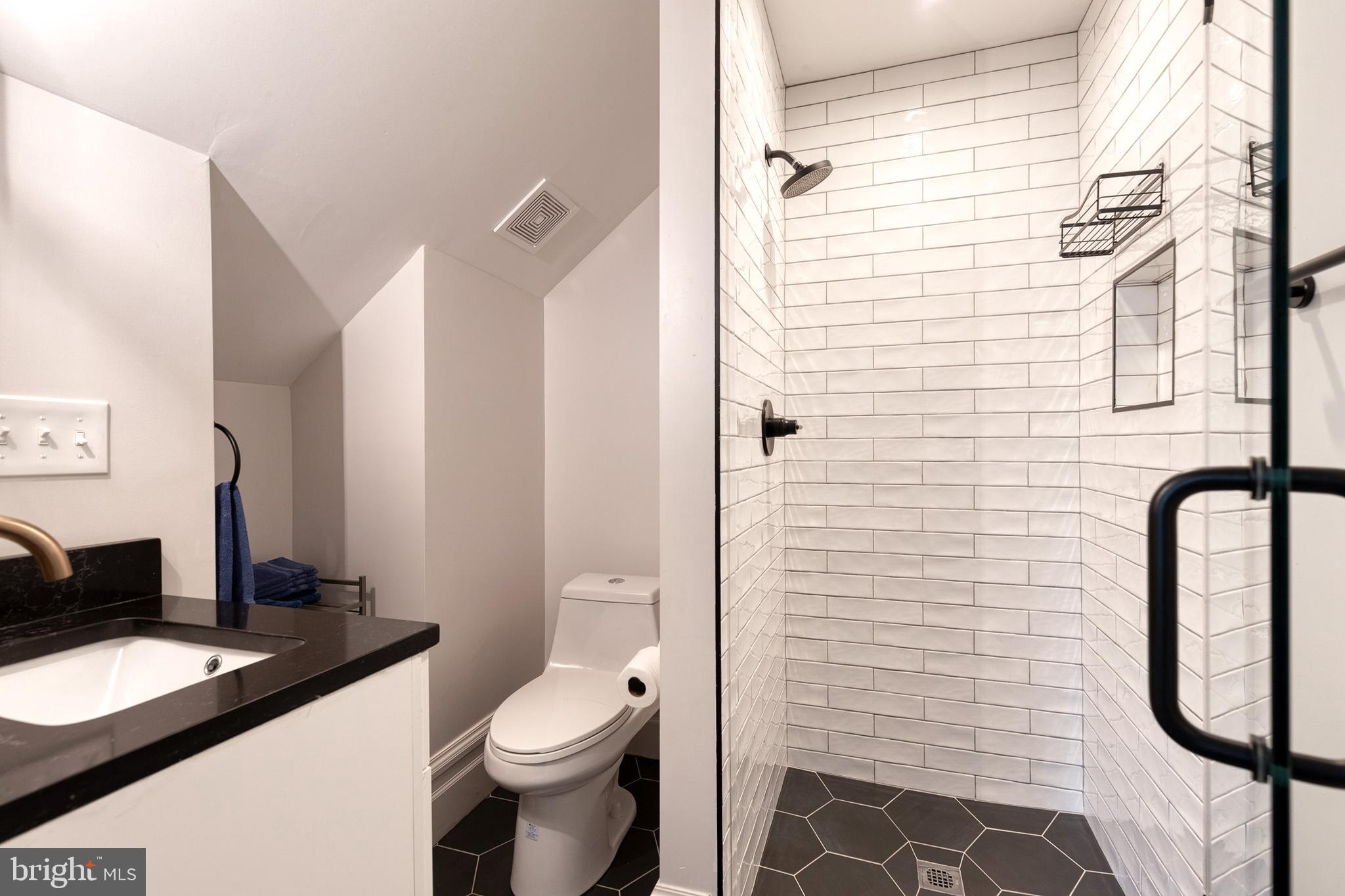 ROLAND PARK - Residential