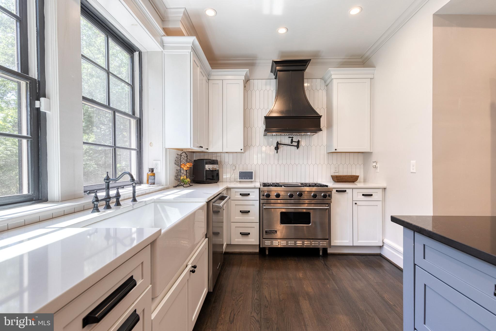 ROLAND PARK - Residential