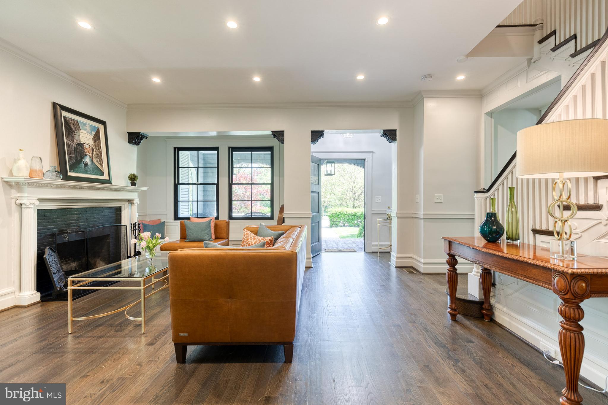 ROLAND PARK - Residential