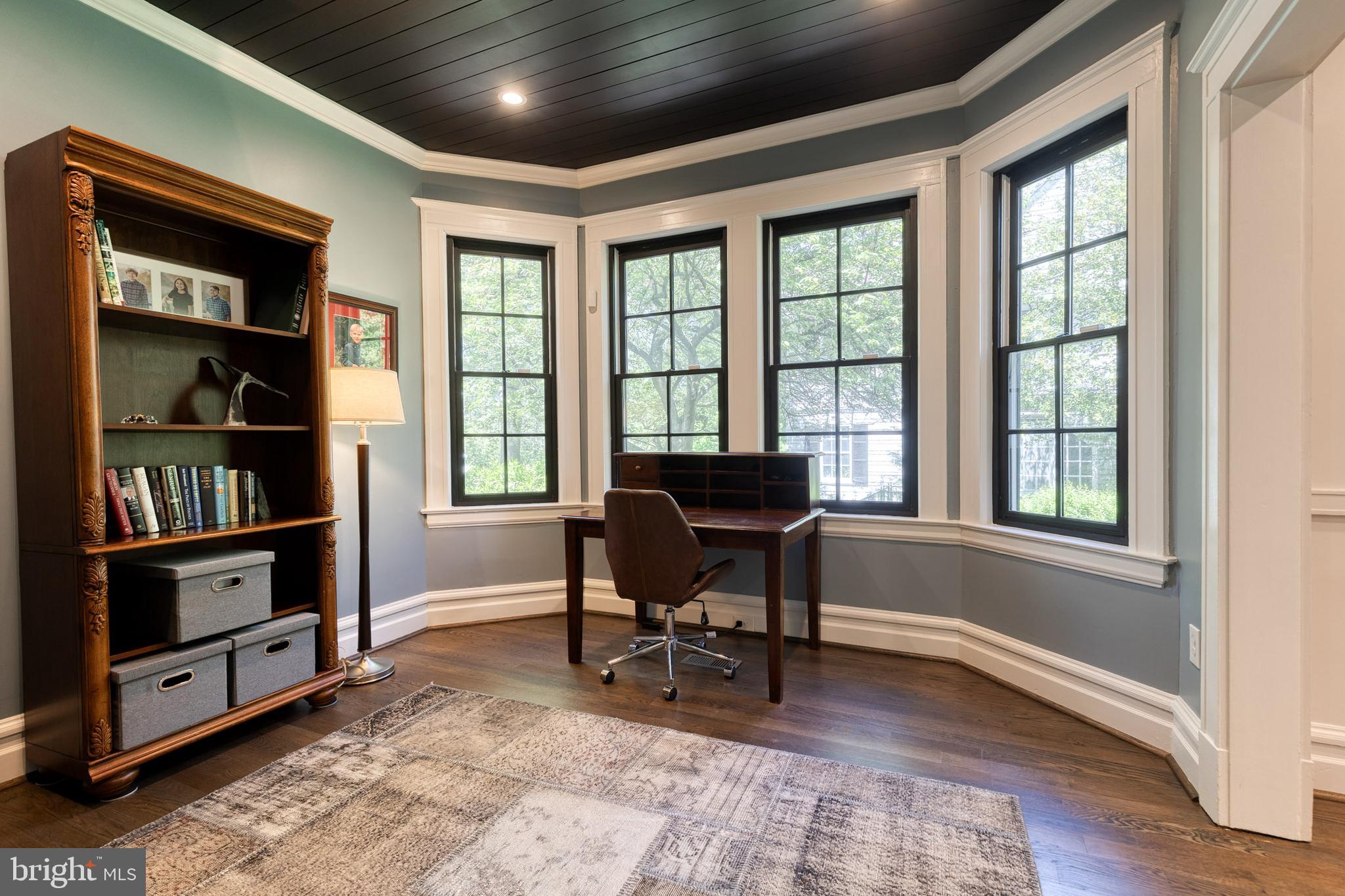 ROLAND PARK - Residential