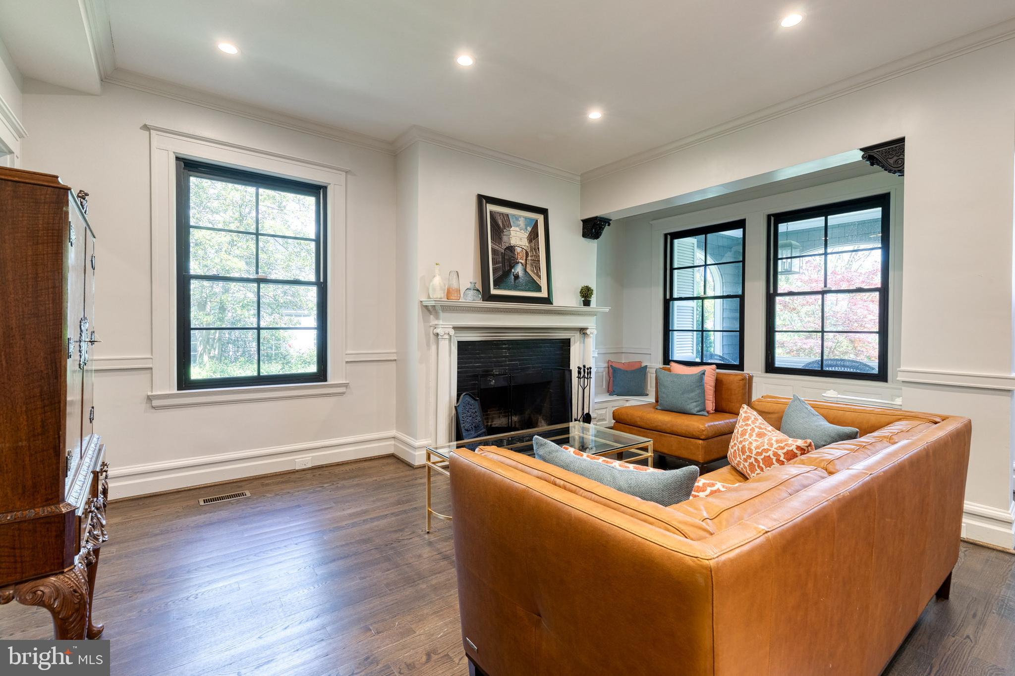 ROLAND PARK - Residential