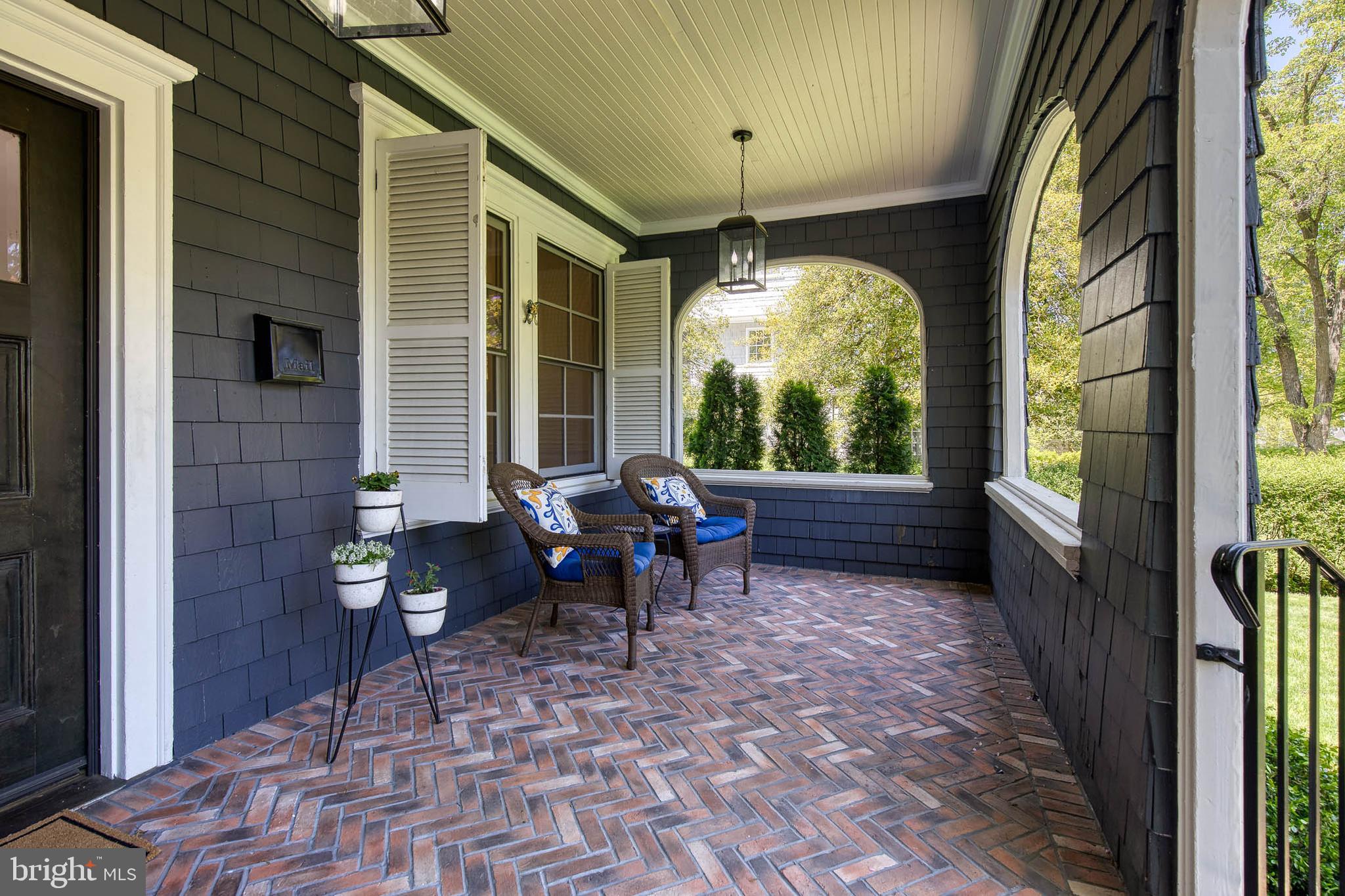 ROLAND PARK - Residential