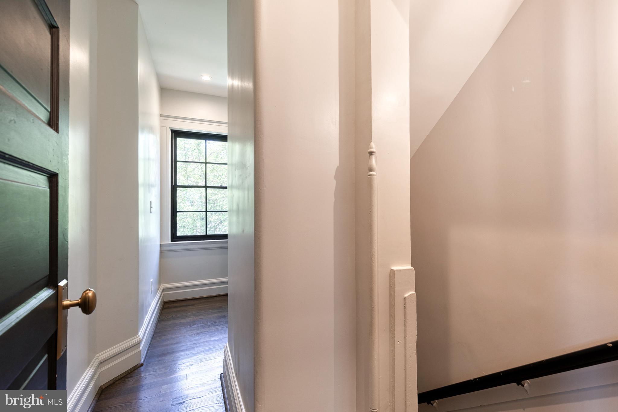 ROLAND PARK - Residential