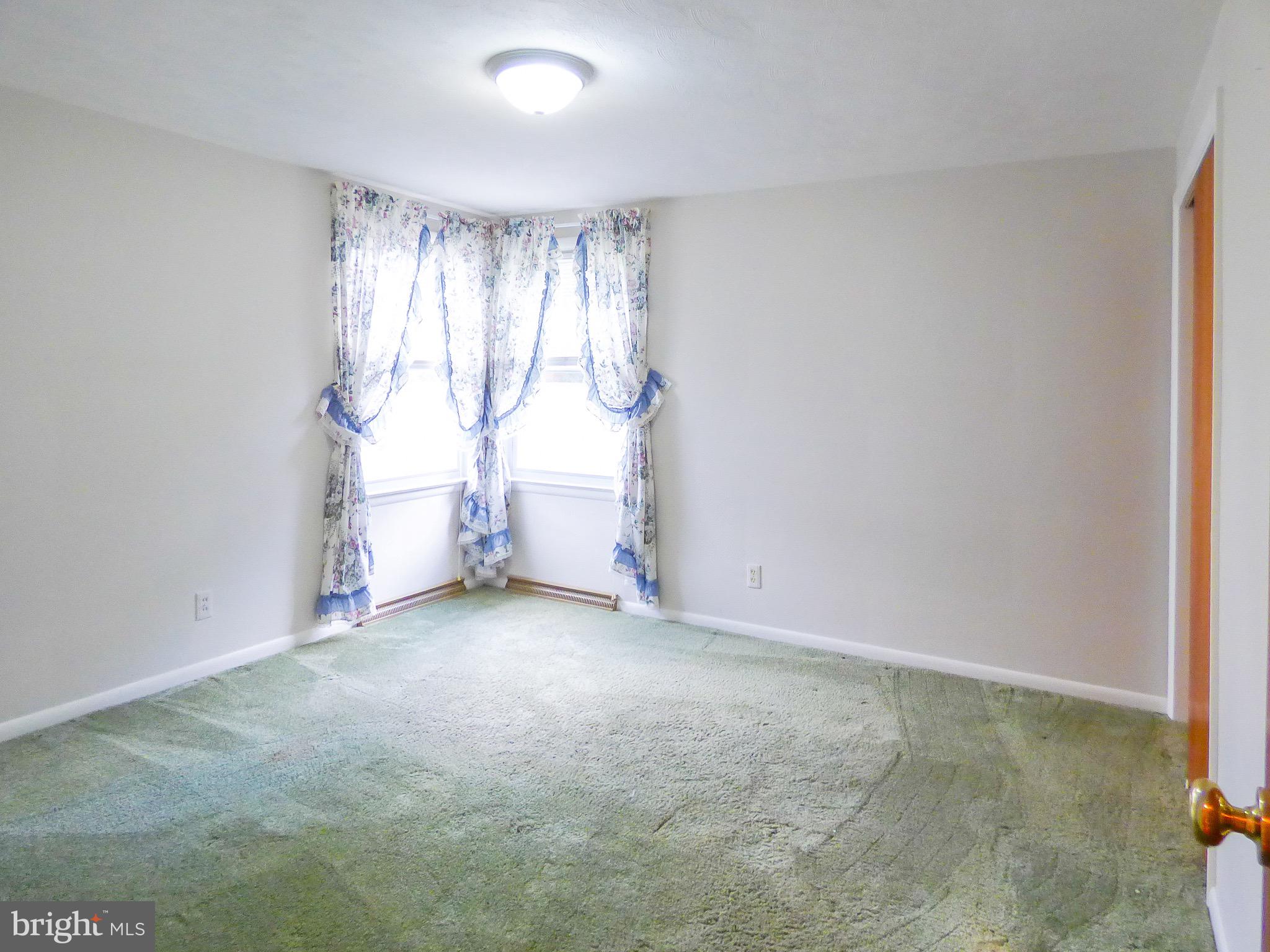 WOODLAND VIEW - Residential