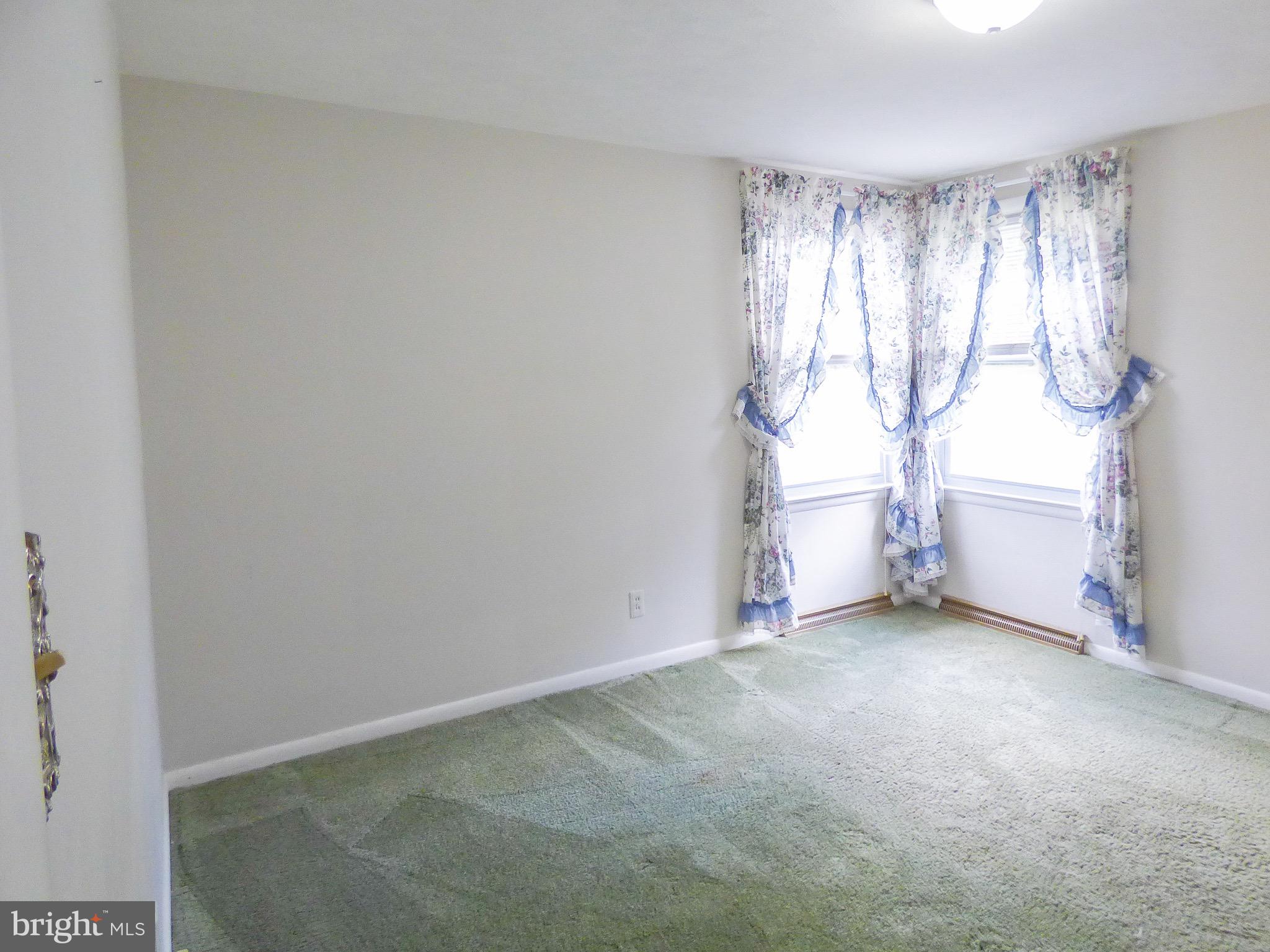 WOODLAND VIEW - Residential