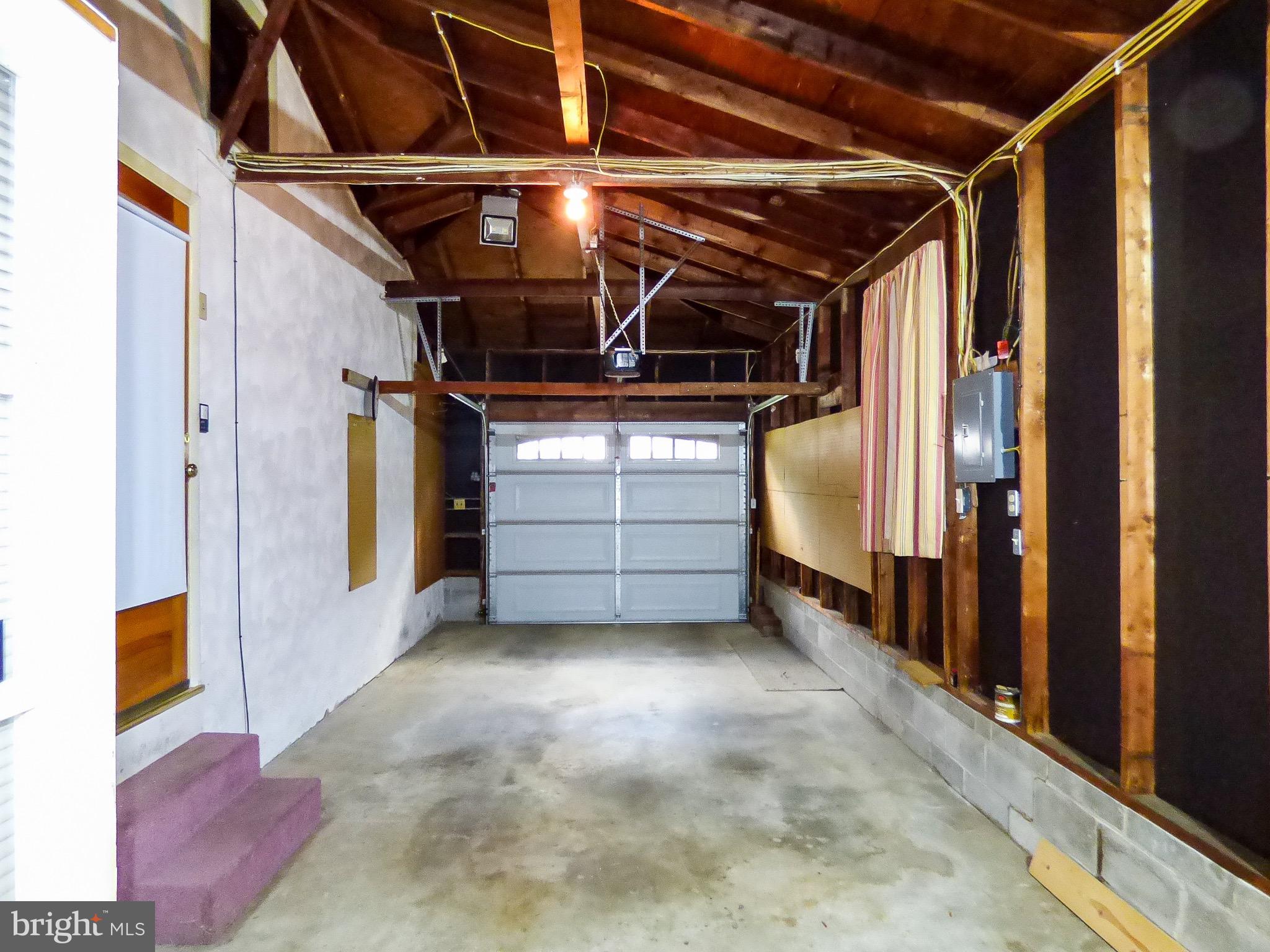 WOODLAND VIEW - Residential