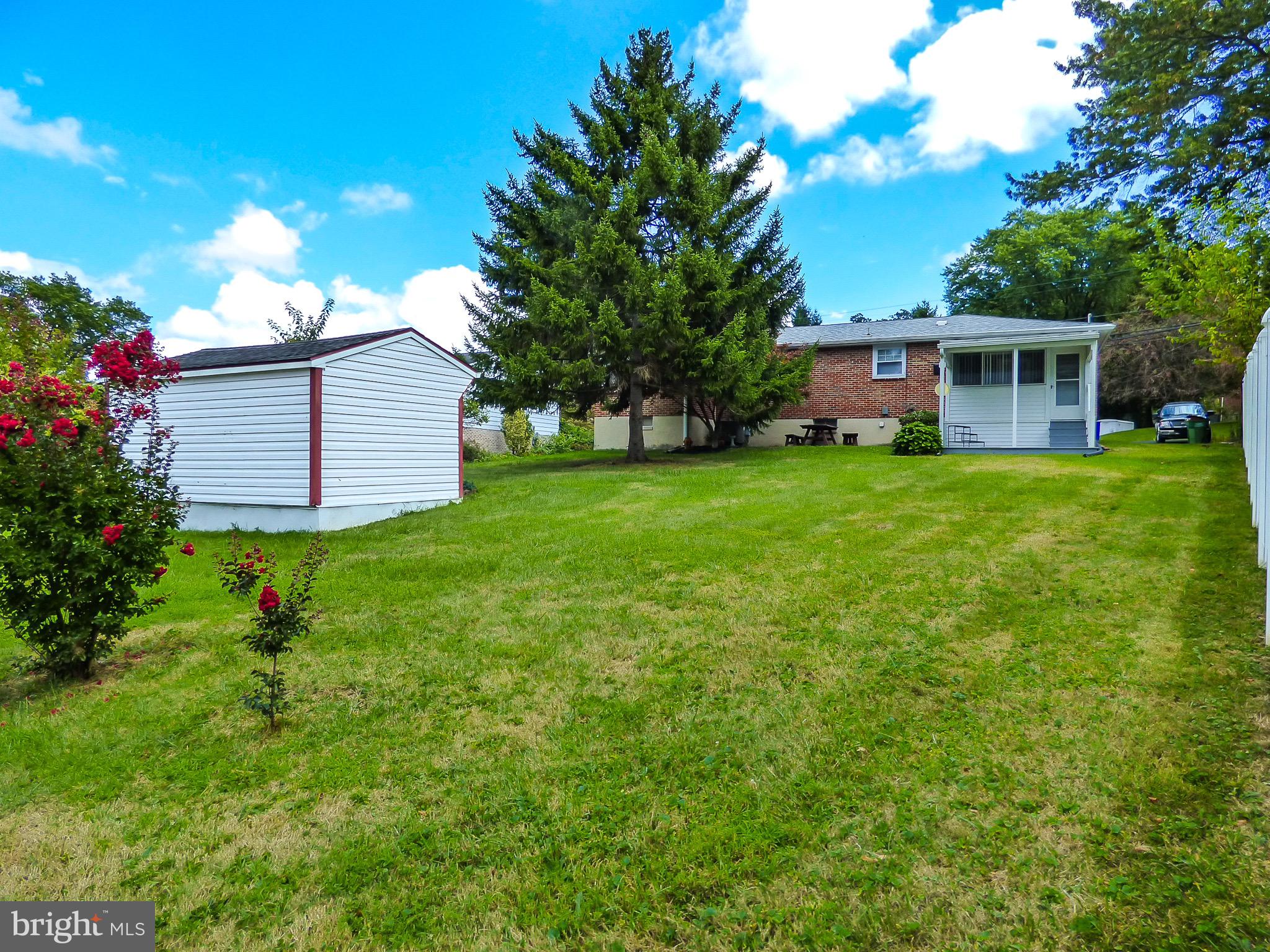 WOODLAND VIEW - Residential