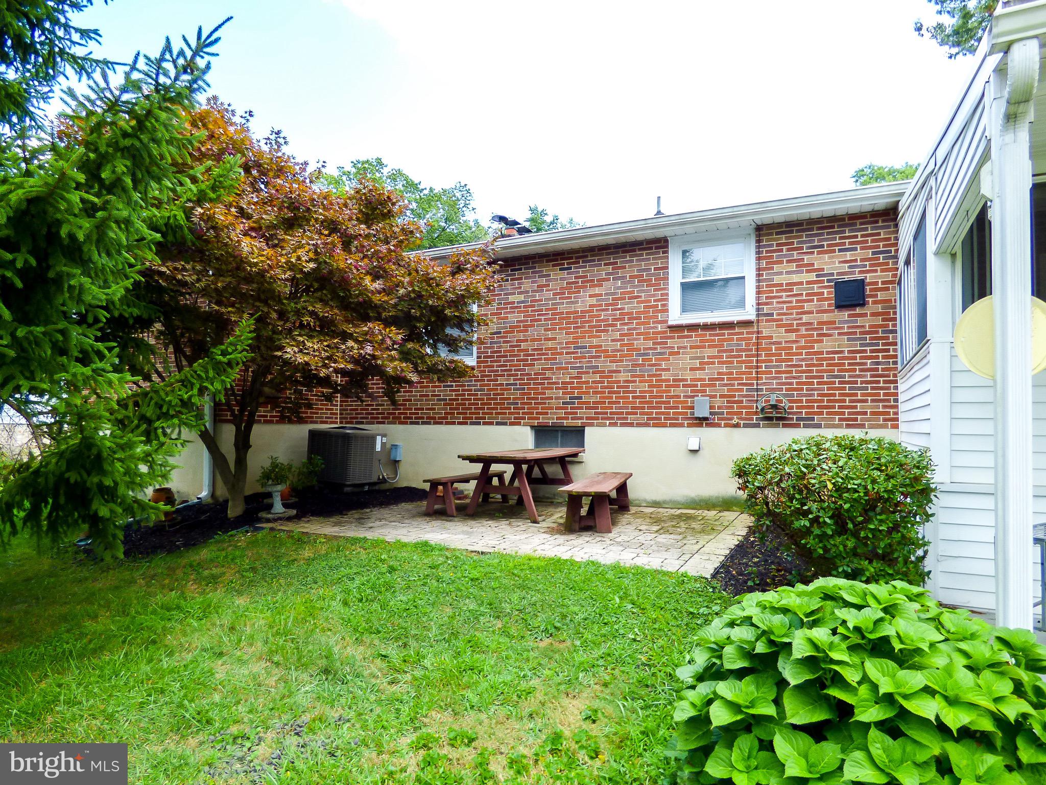 WOODLAND VIEW - Residential