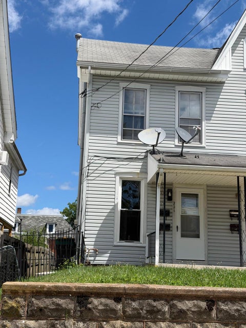 Multifamily For Sale - 221 W North Street St<br/> WAYNESBORO, PA 17268