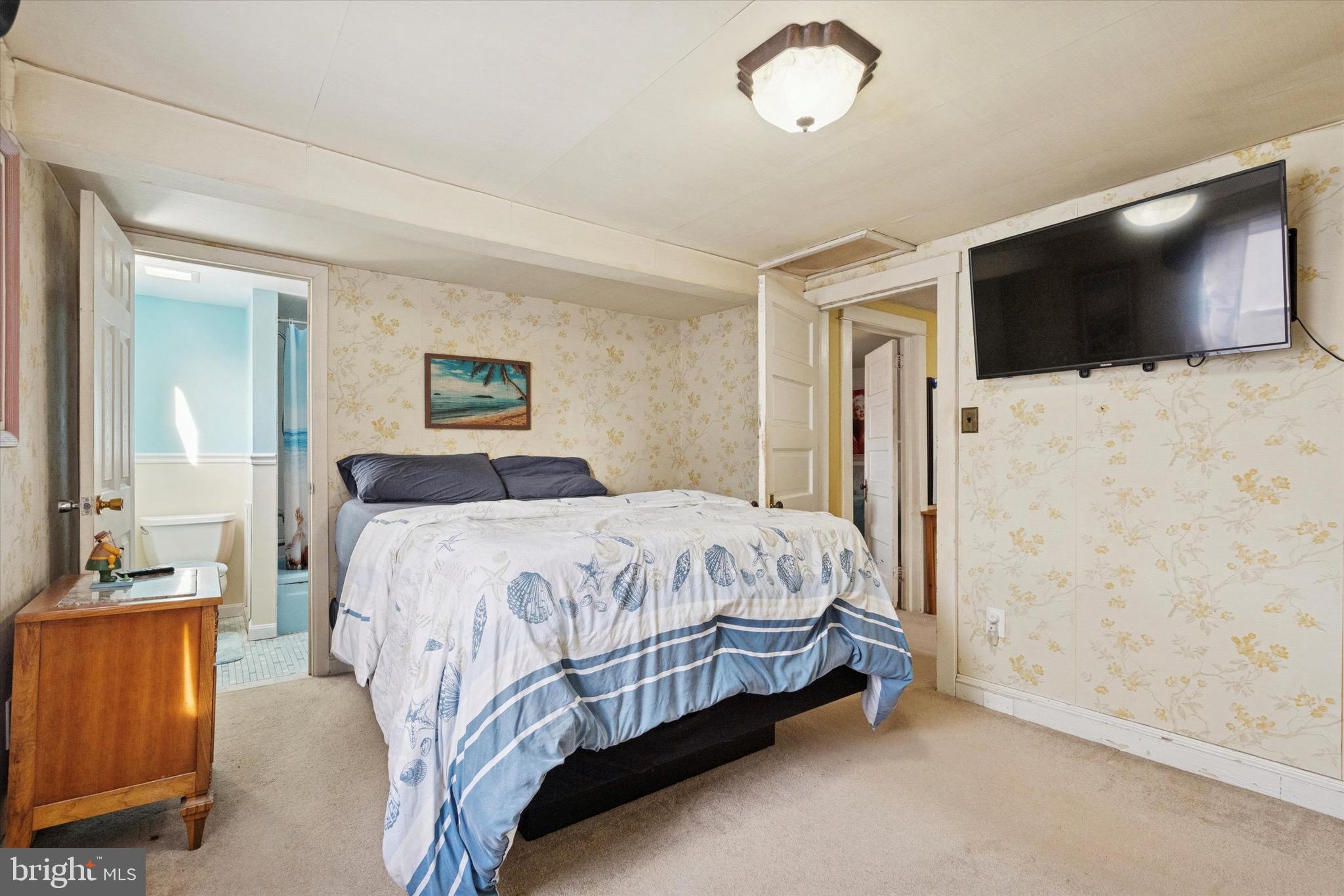 CROYDON MANOR - Residential