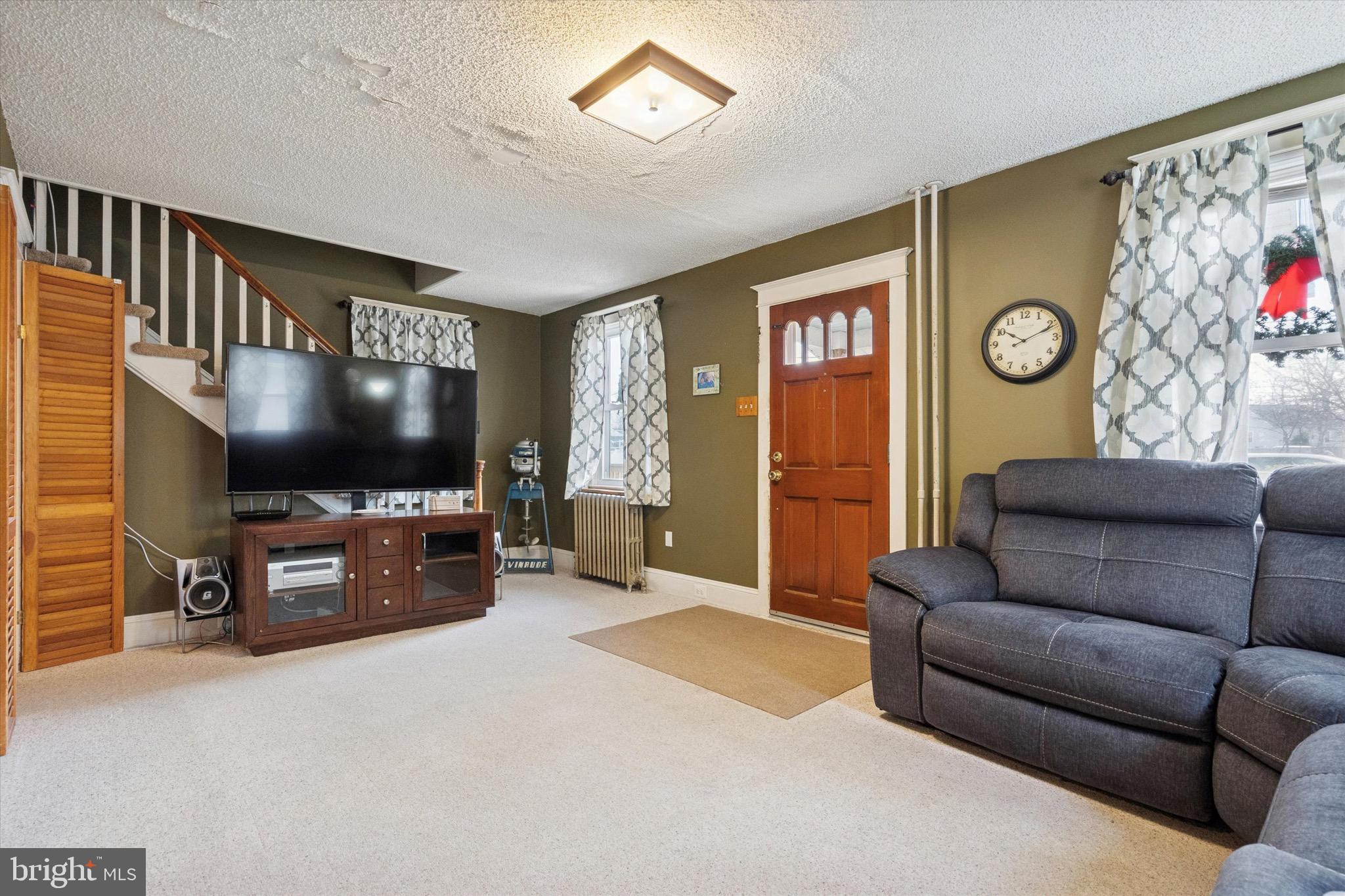 CROYDON MANOR - Residential