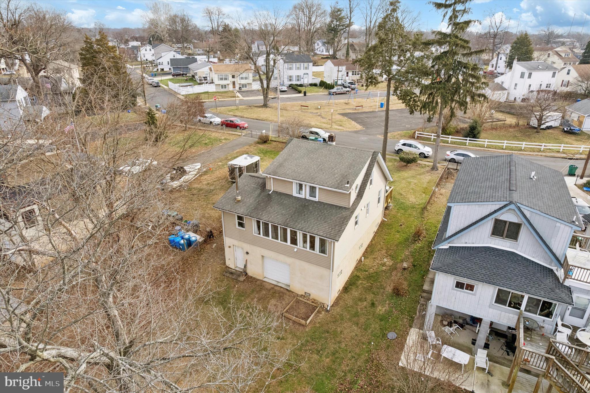 CROYDON MANOR - Residential