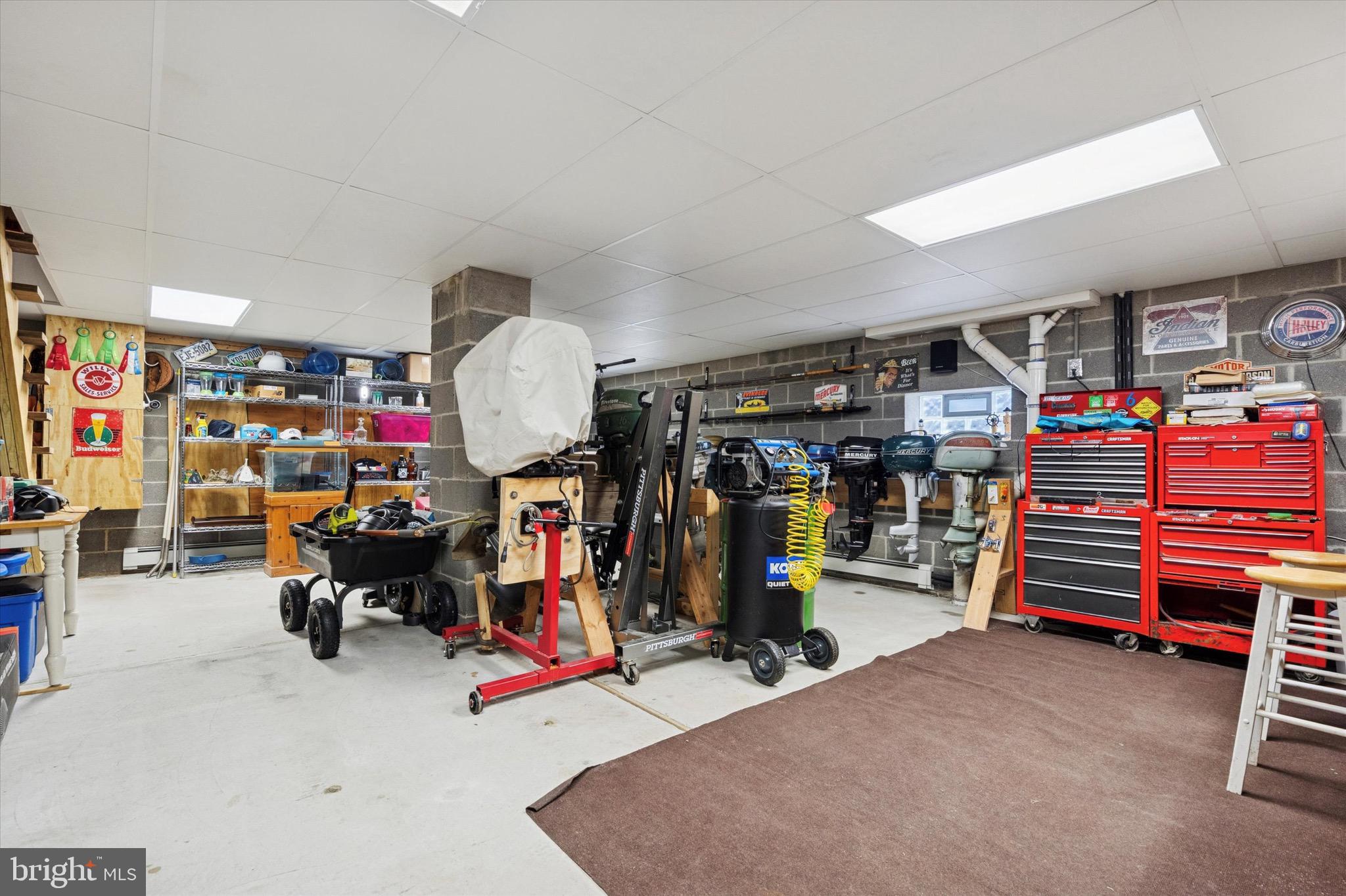 CROYDON MANOR - Residential